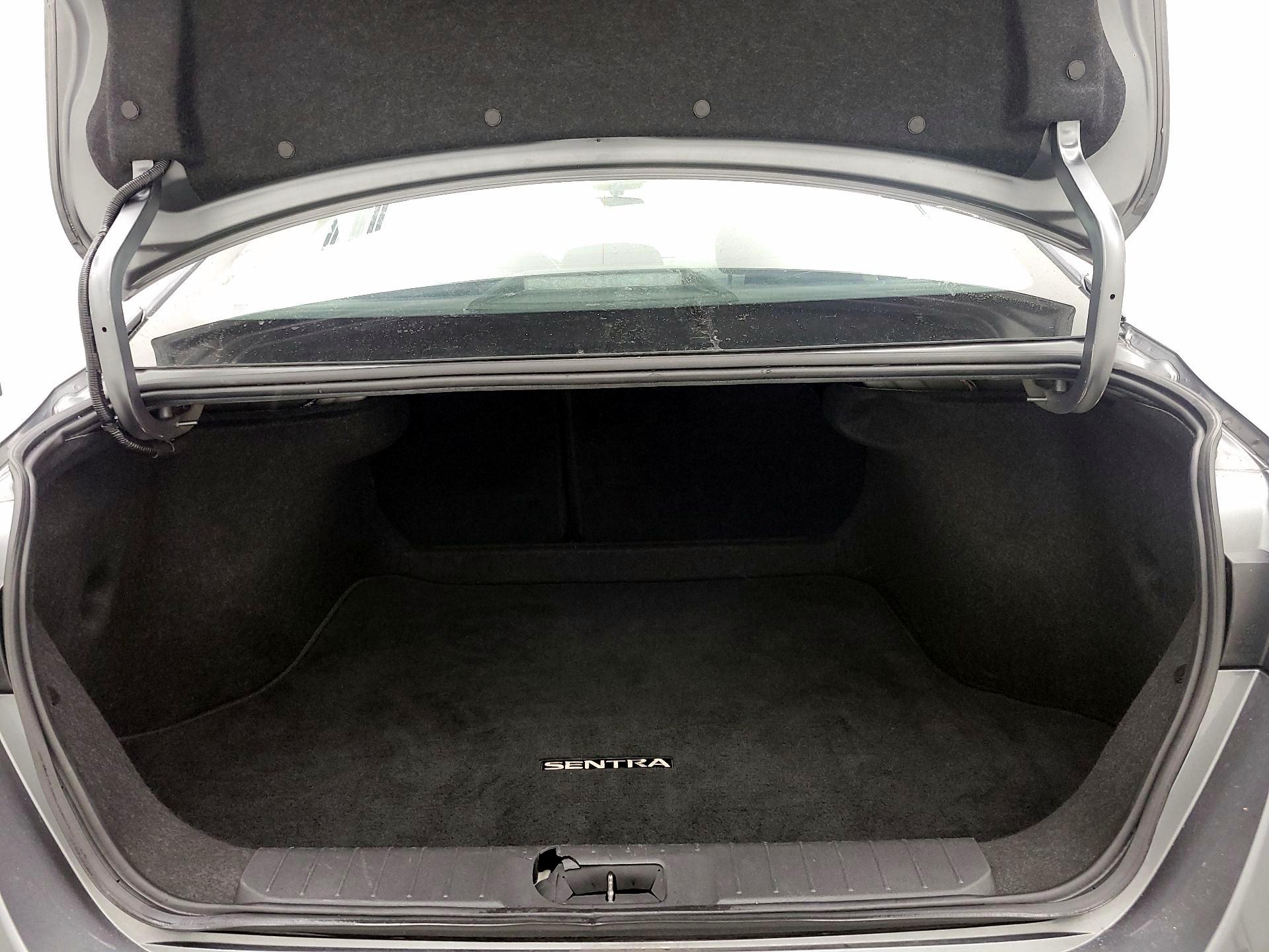 Thumbnail: 2024 Nissan Sentra - 20