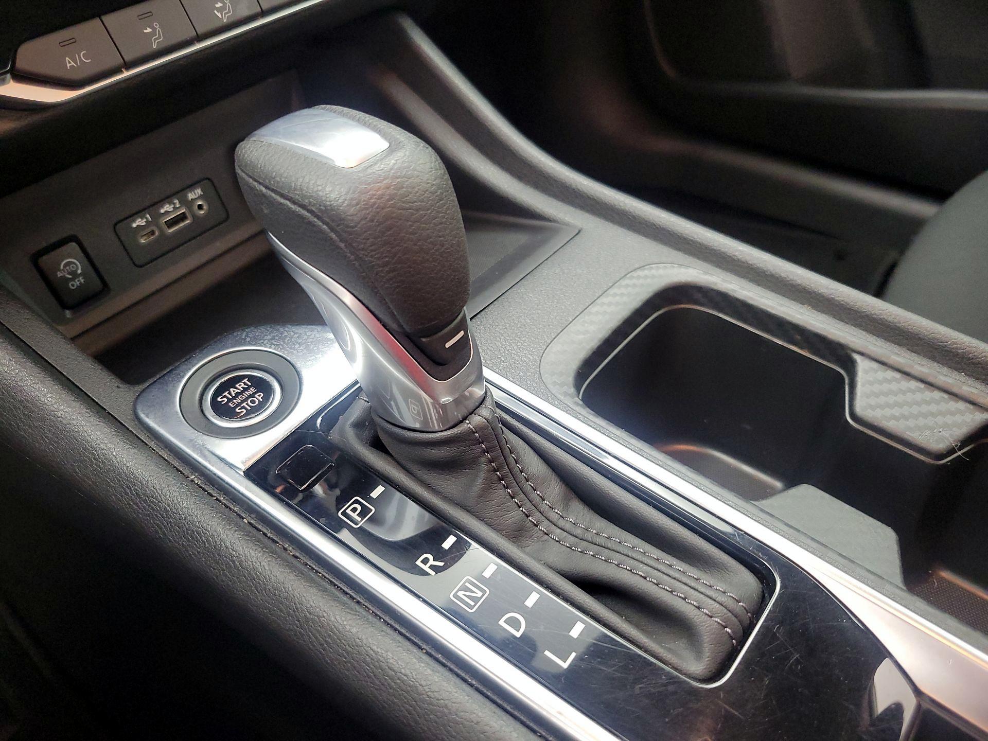 Thumbnail: 2024 Nissan Sentra - 17