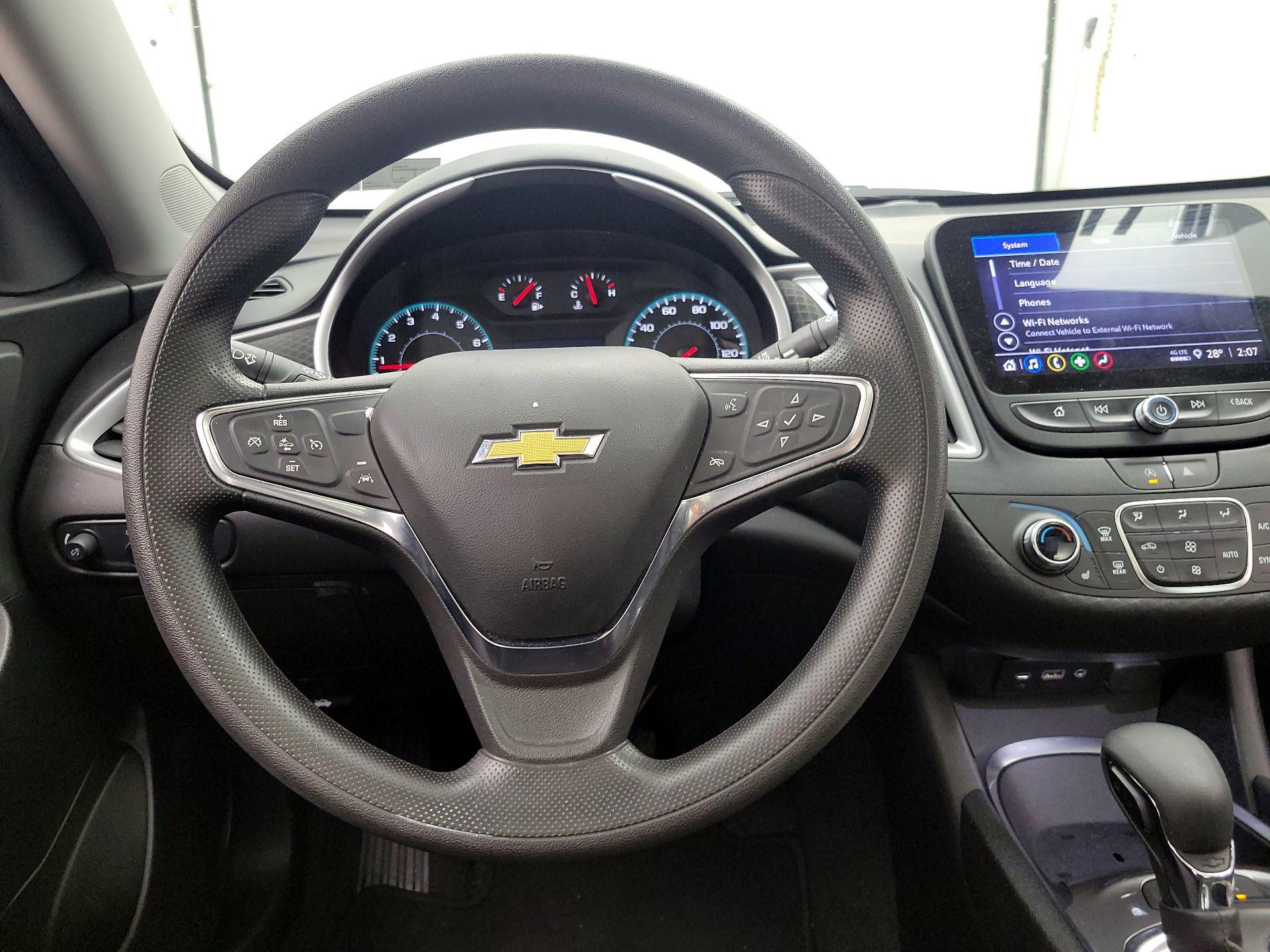 Thumbnail: 2024 Chevrolet Malibu - 10