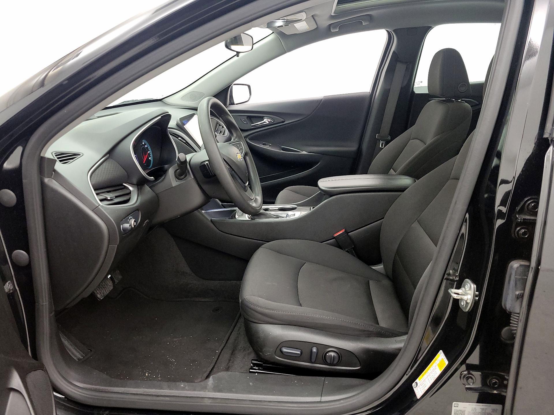 Thumbnail: 2024 Chevrolet Malibu - 11