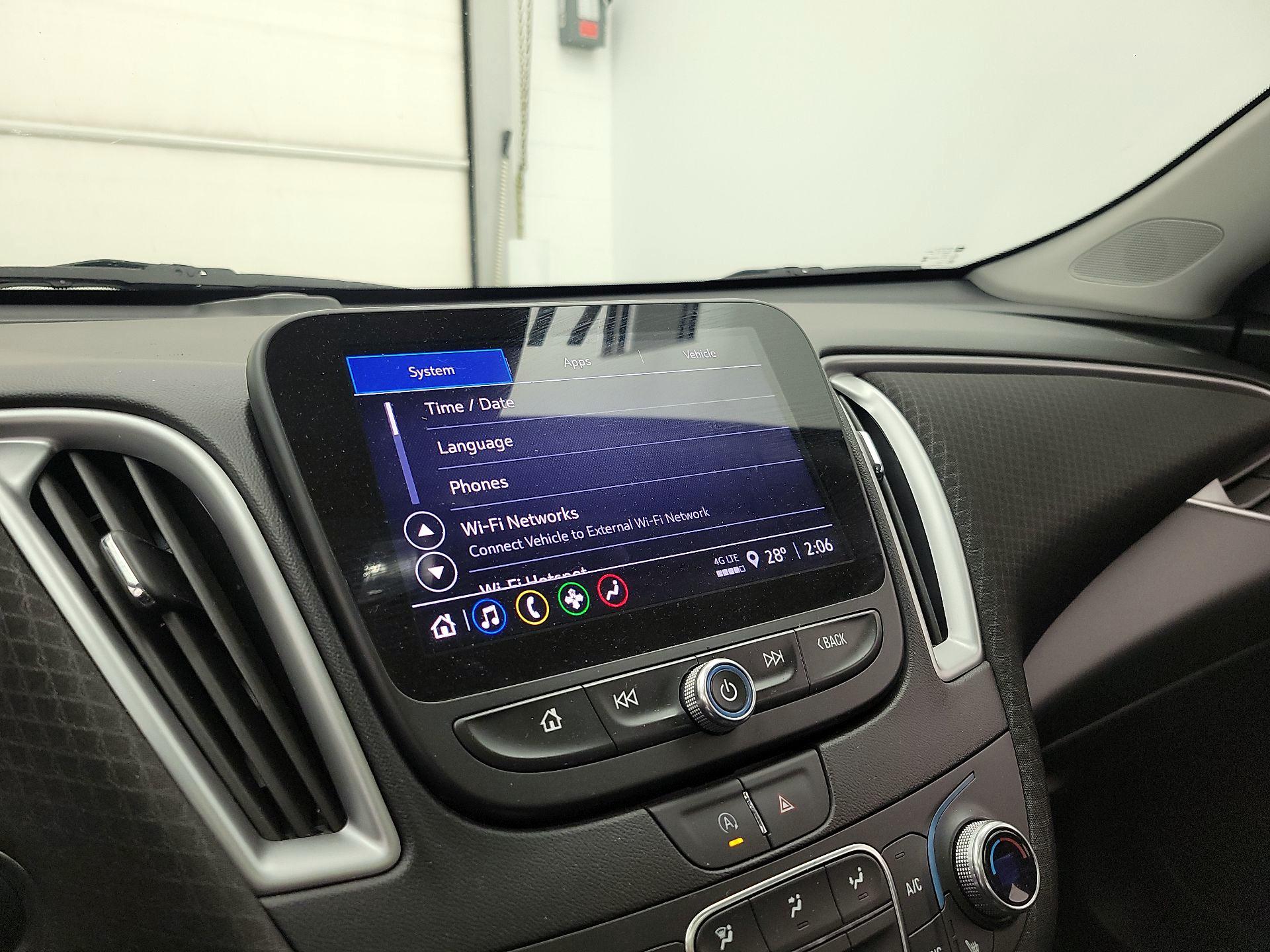 Thumbnail: 2024 Chevrolet Malibu - 14