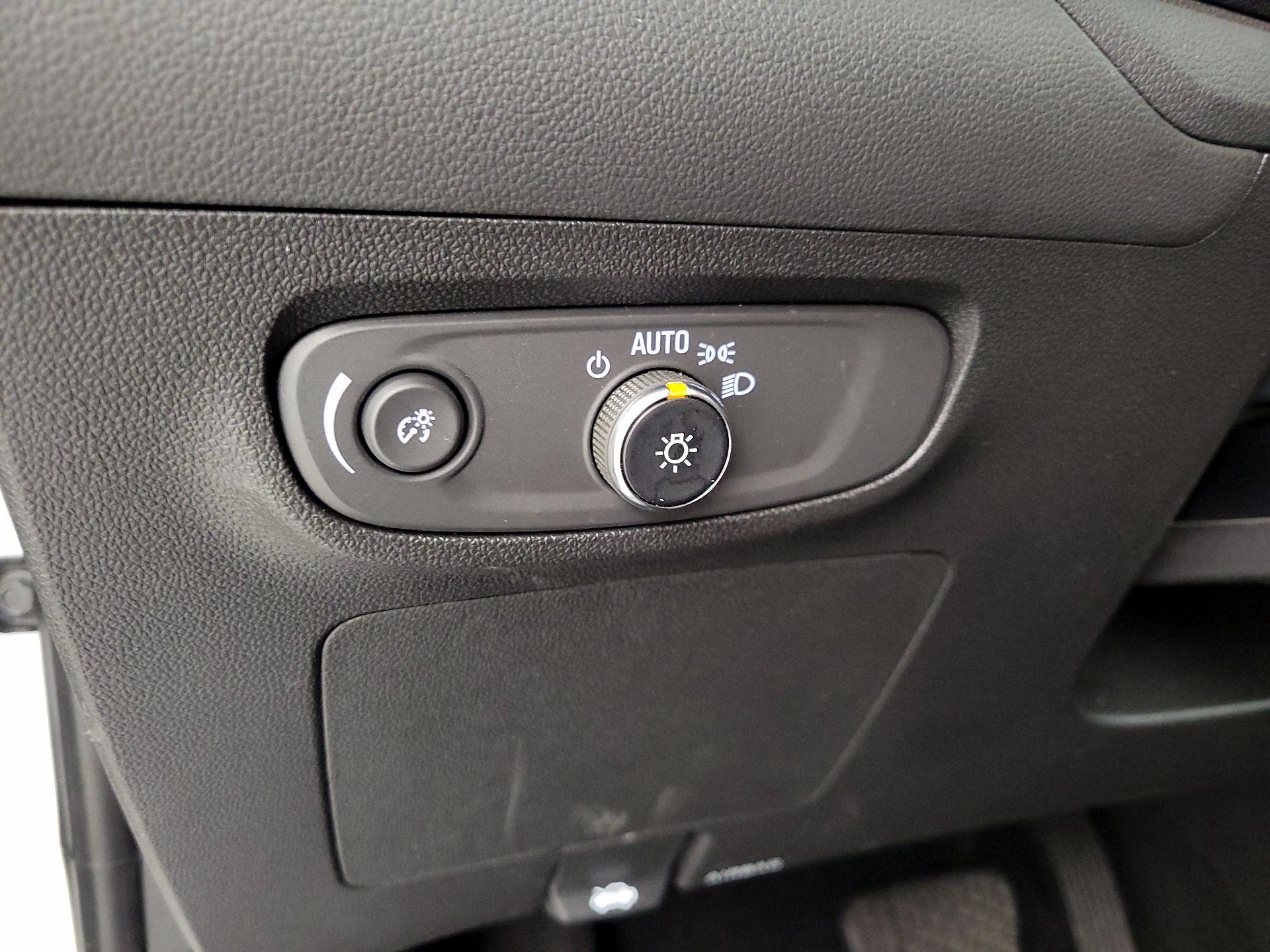 Thumbnail: 2025 Buick Encore GX - 13