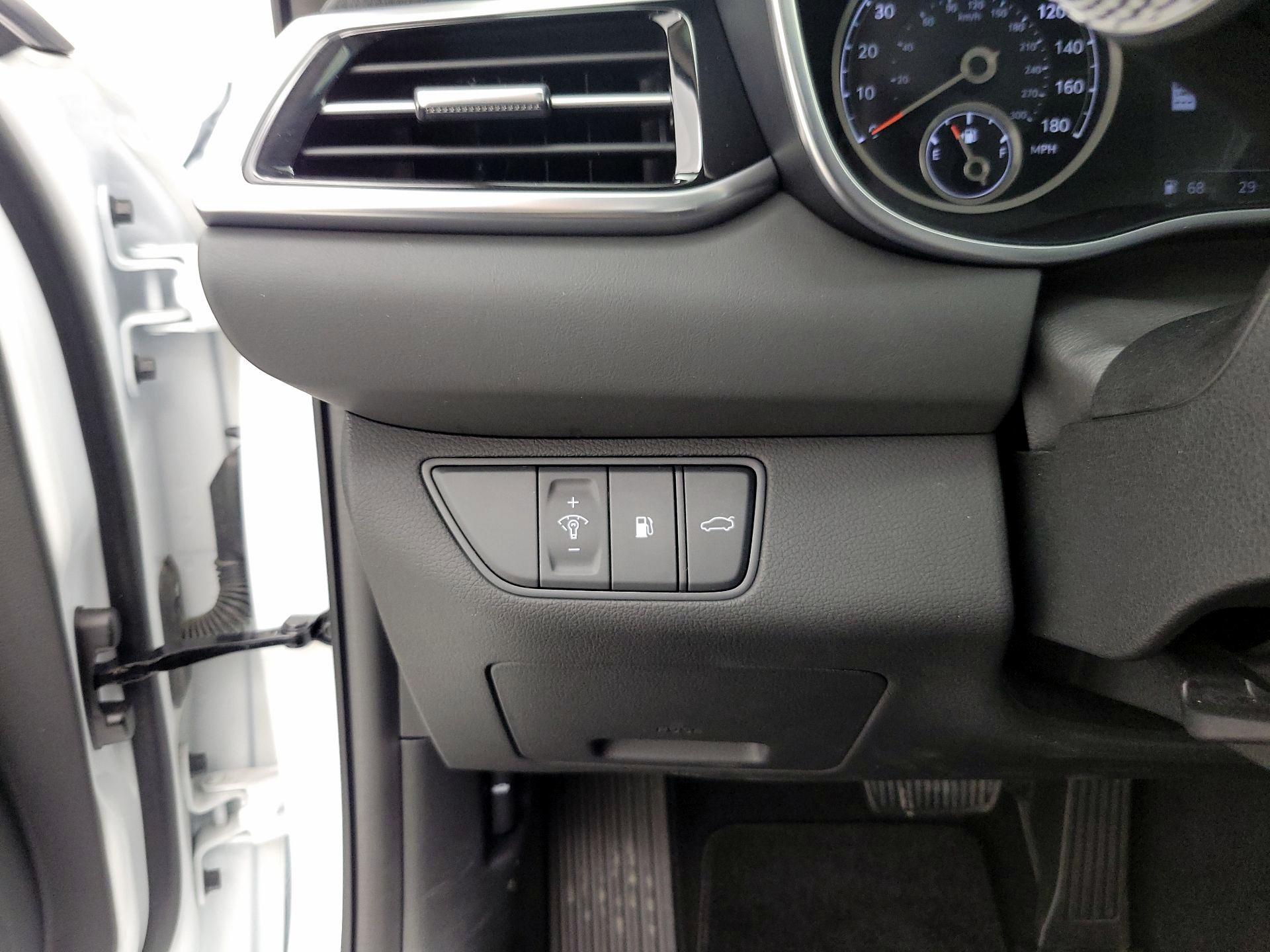 Thumbnail: 2025 Genesis G70 - 13