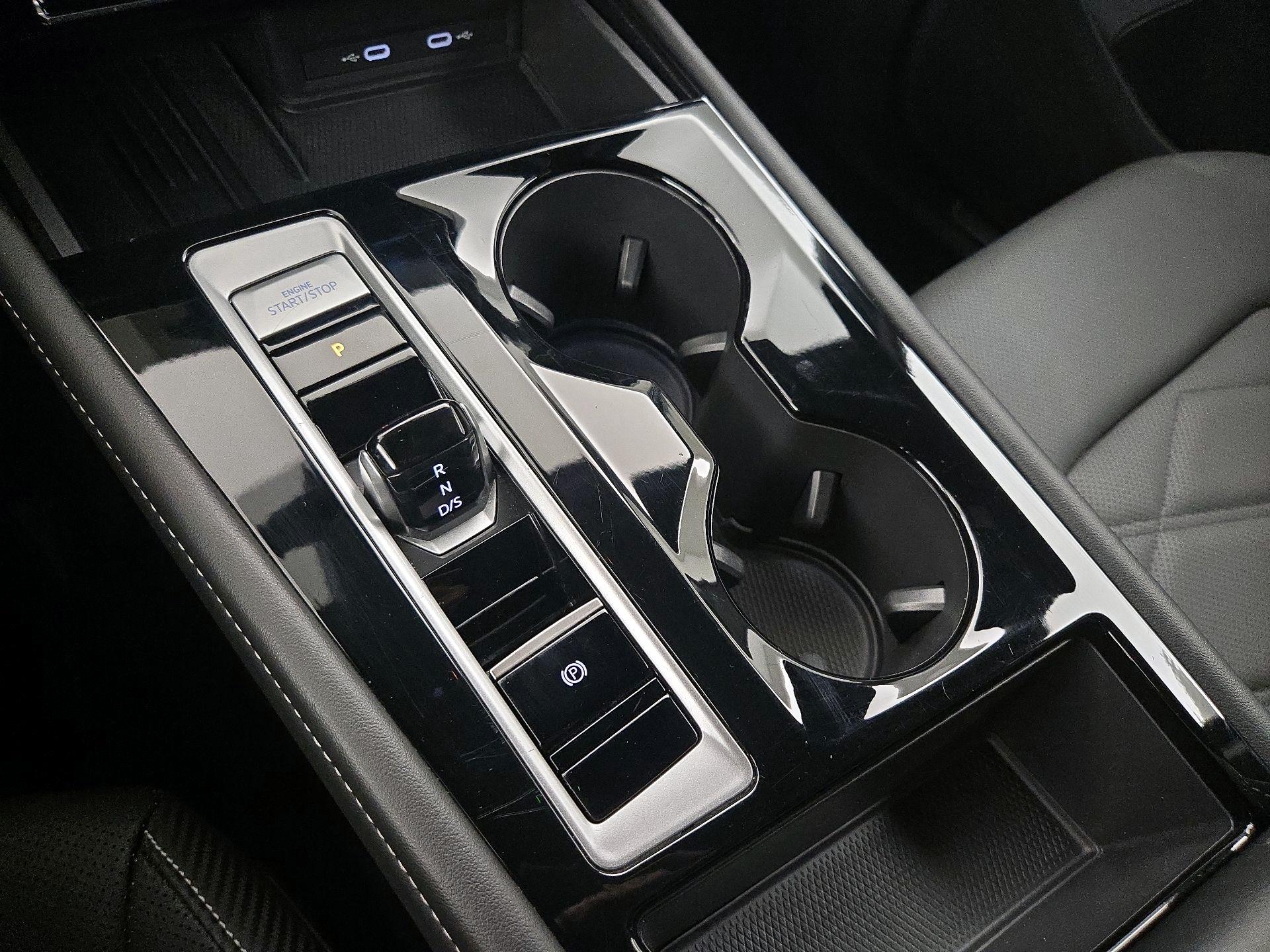 Thumbnail: 2025 Volkswagen Atlas - 17