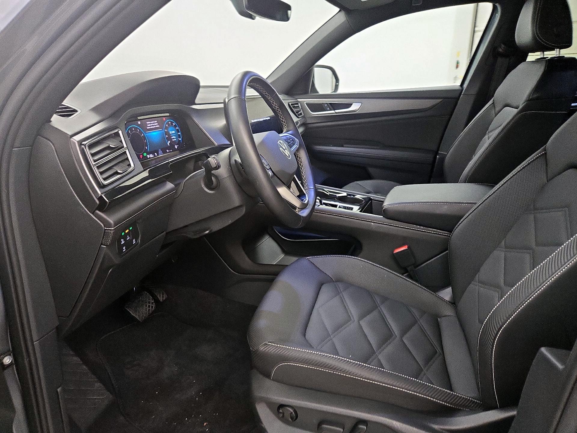 Thumbnail: 2025 Volkswagen Atlas - 11