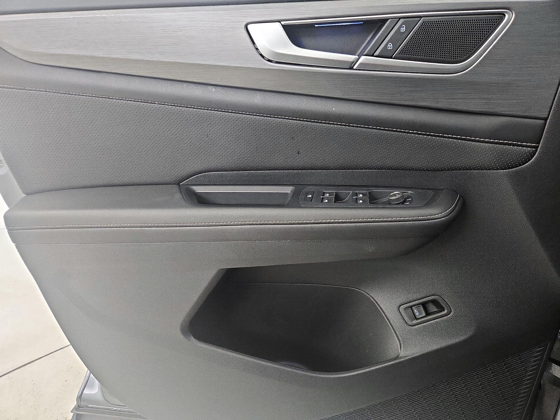 Thumbnail: 2025 Volkswagen Atlas - 12