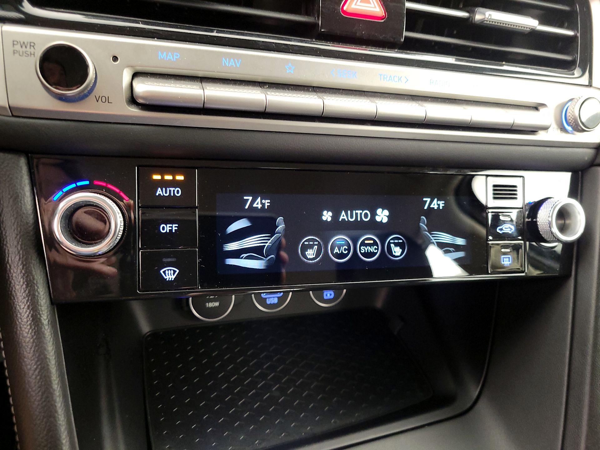 Thumbnail: 2025 Genesis G70 - 17