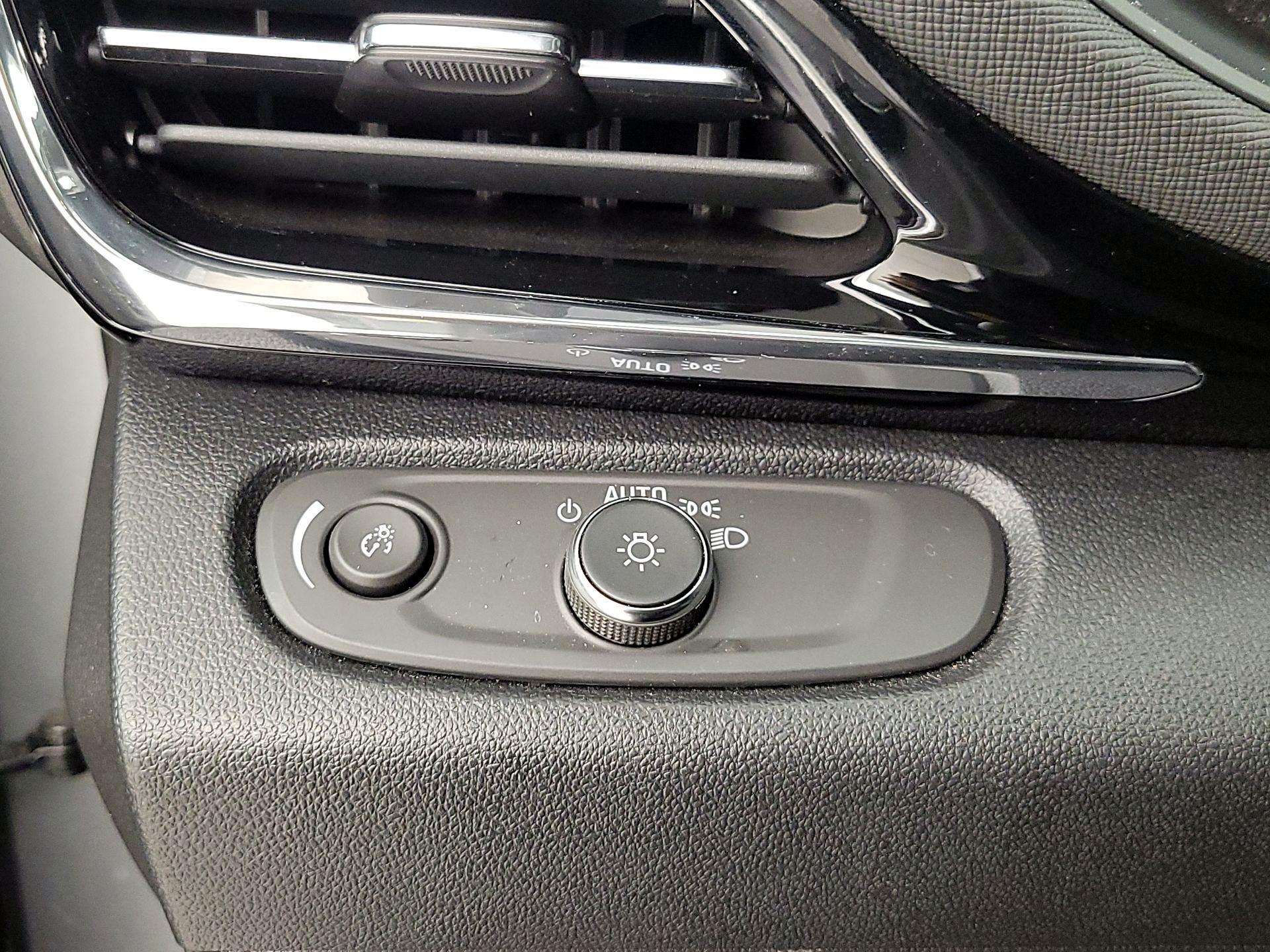 Thumbnail: 2025 Buick Envista - 13