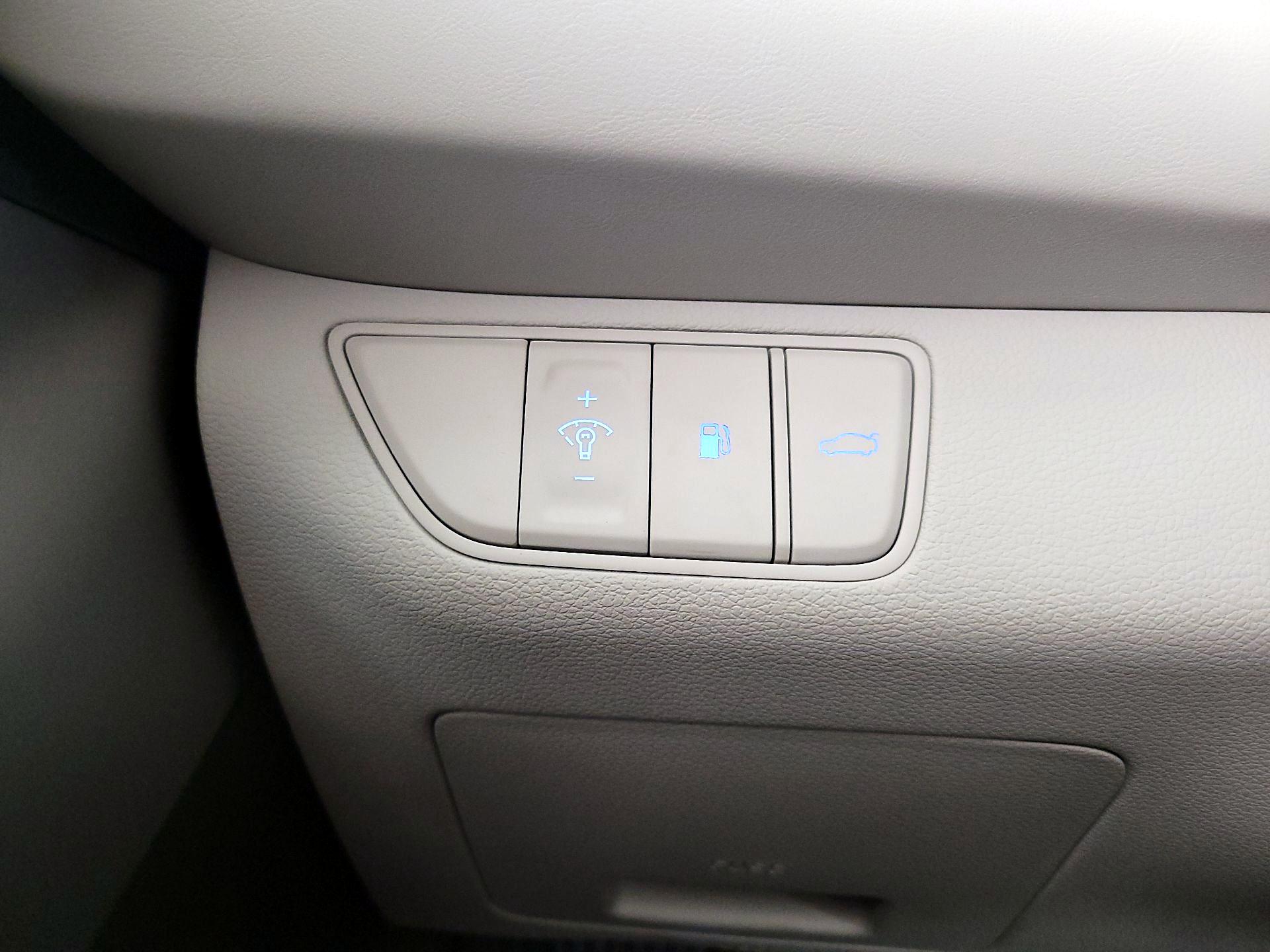 Thumbnail: 2025 Genesis G70 - 13