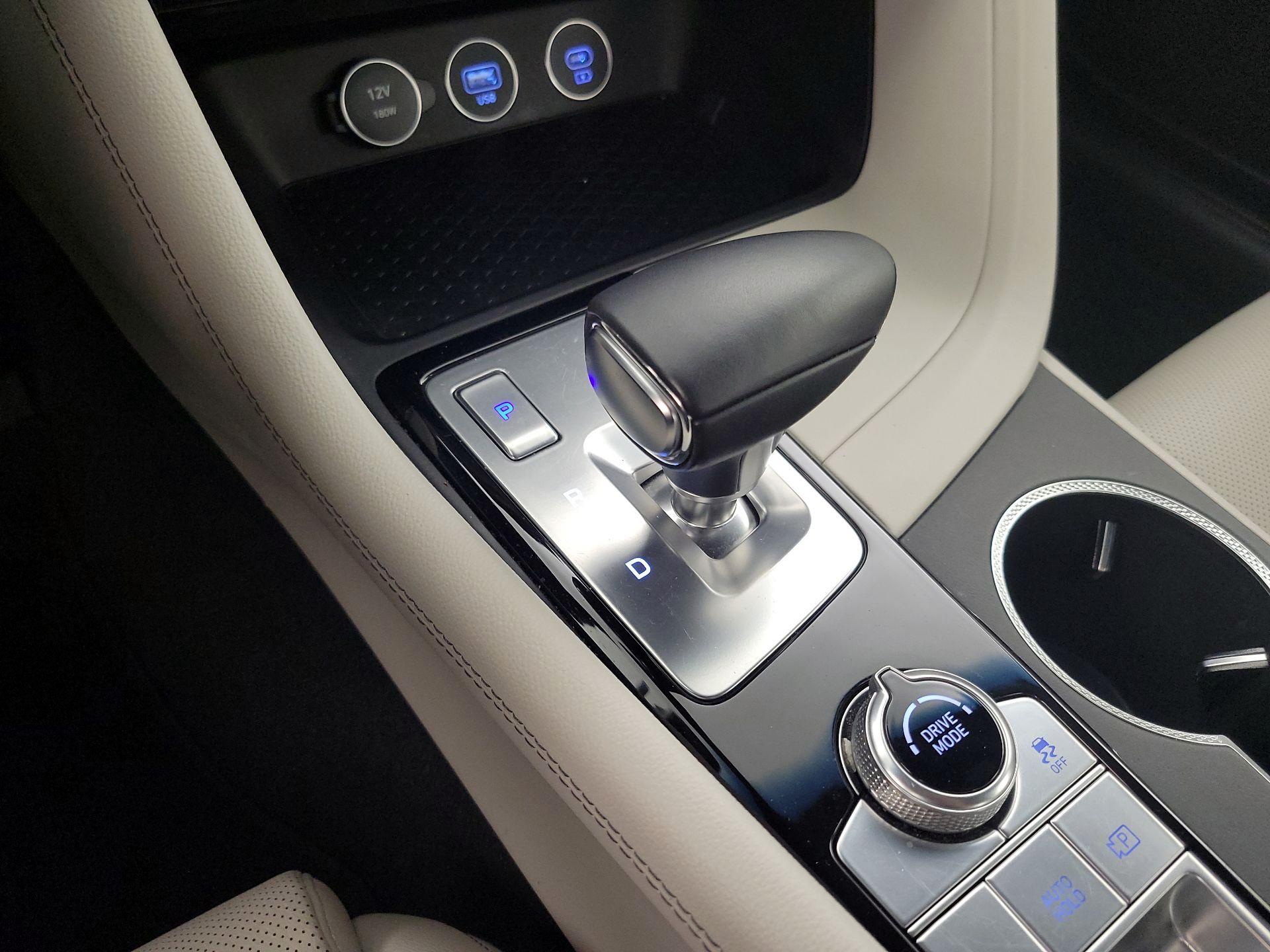 Thumbnail: 2025 Genesis G70 - 18