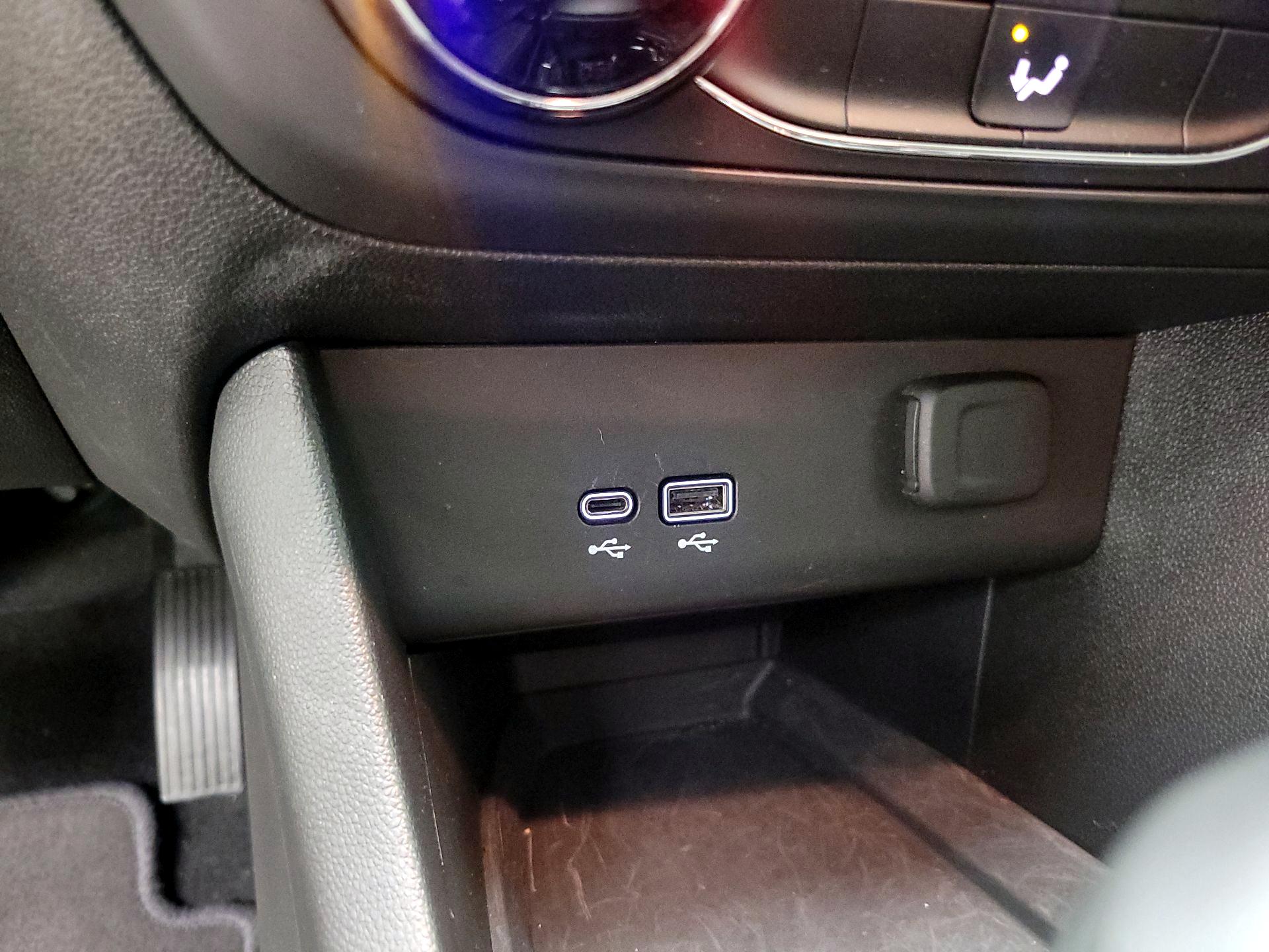 Thumbnail: 2025 Buick Encore GX - 18