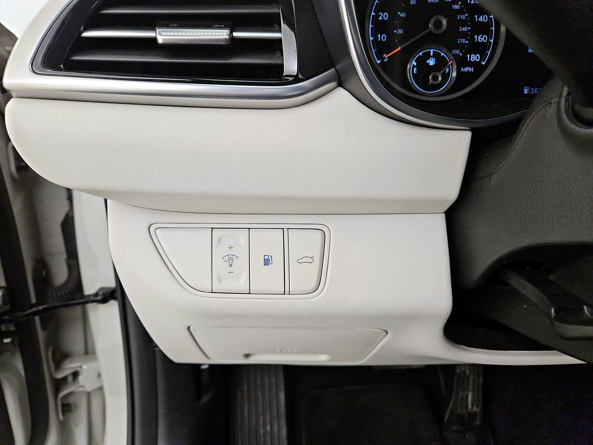 Thumbnail: 2025 Genesis G70 - 13