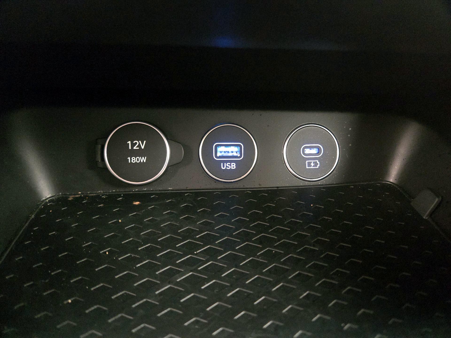 Thumbnail: 2025 Genesis G70 - 19