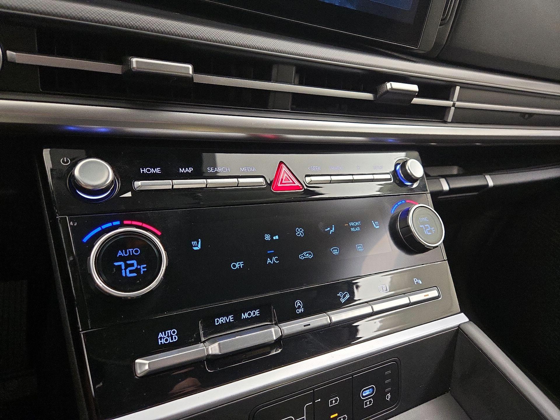 Thumbnail: 2025 Hyundai Santa Fe - 16