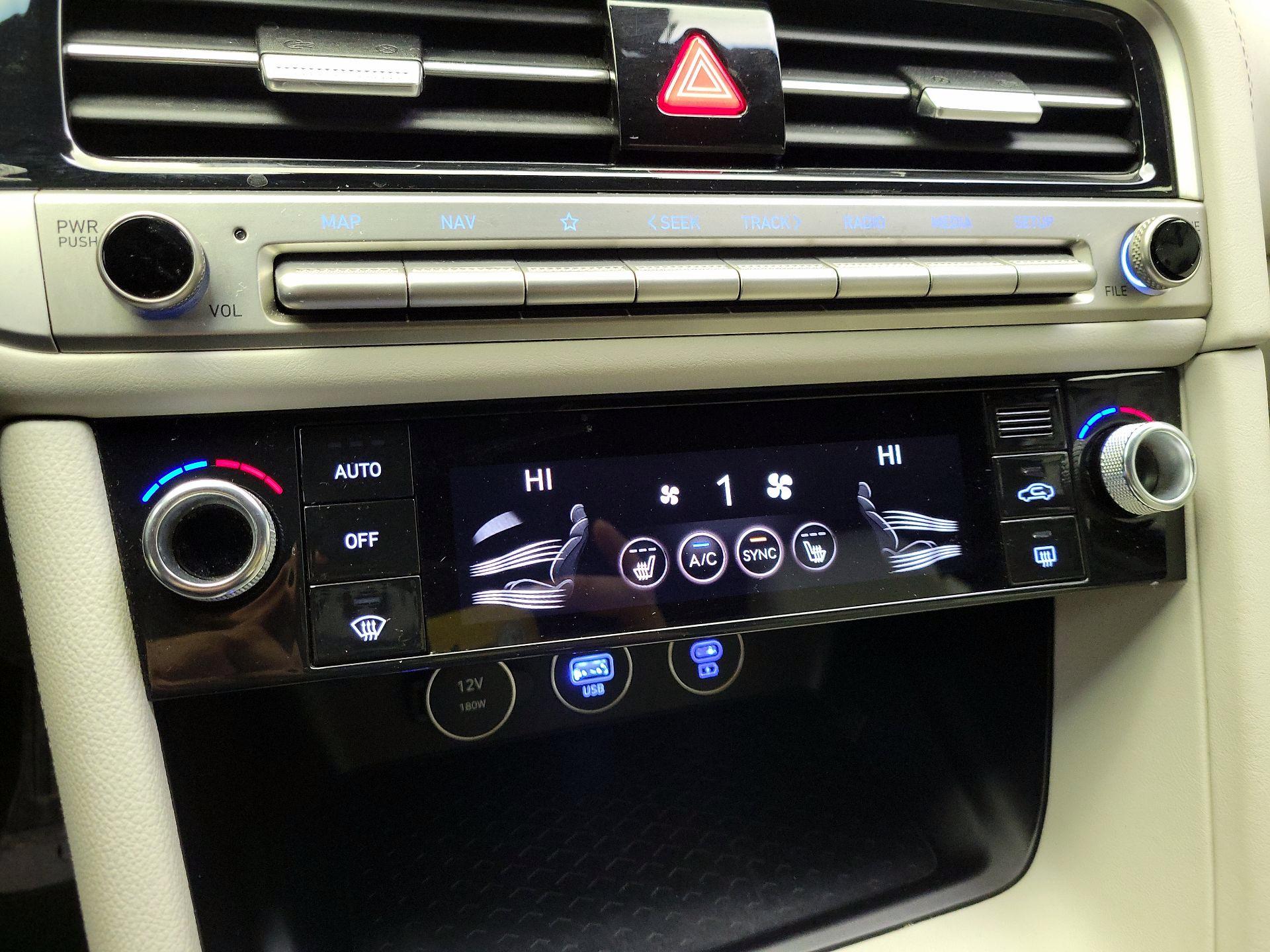 Thumbnail: 2025 Genesis G70 - 17