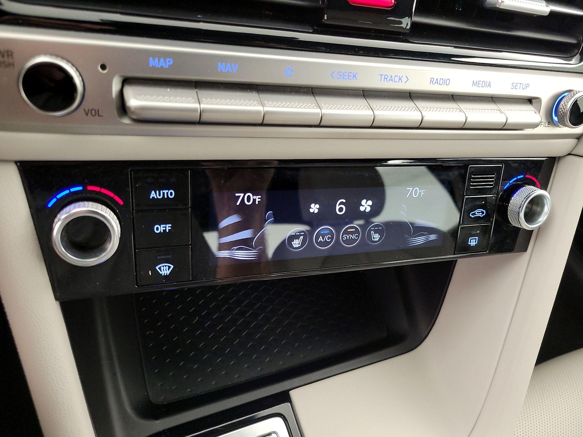 Thumbnail: 2025 Genesis G70 - 17