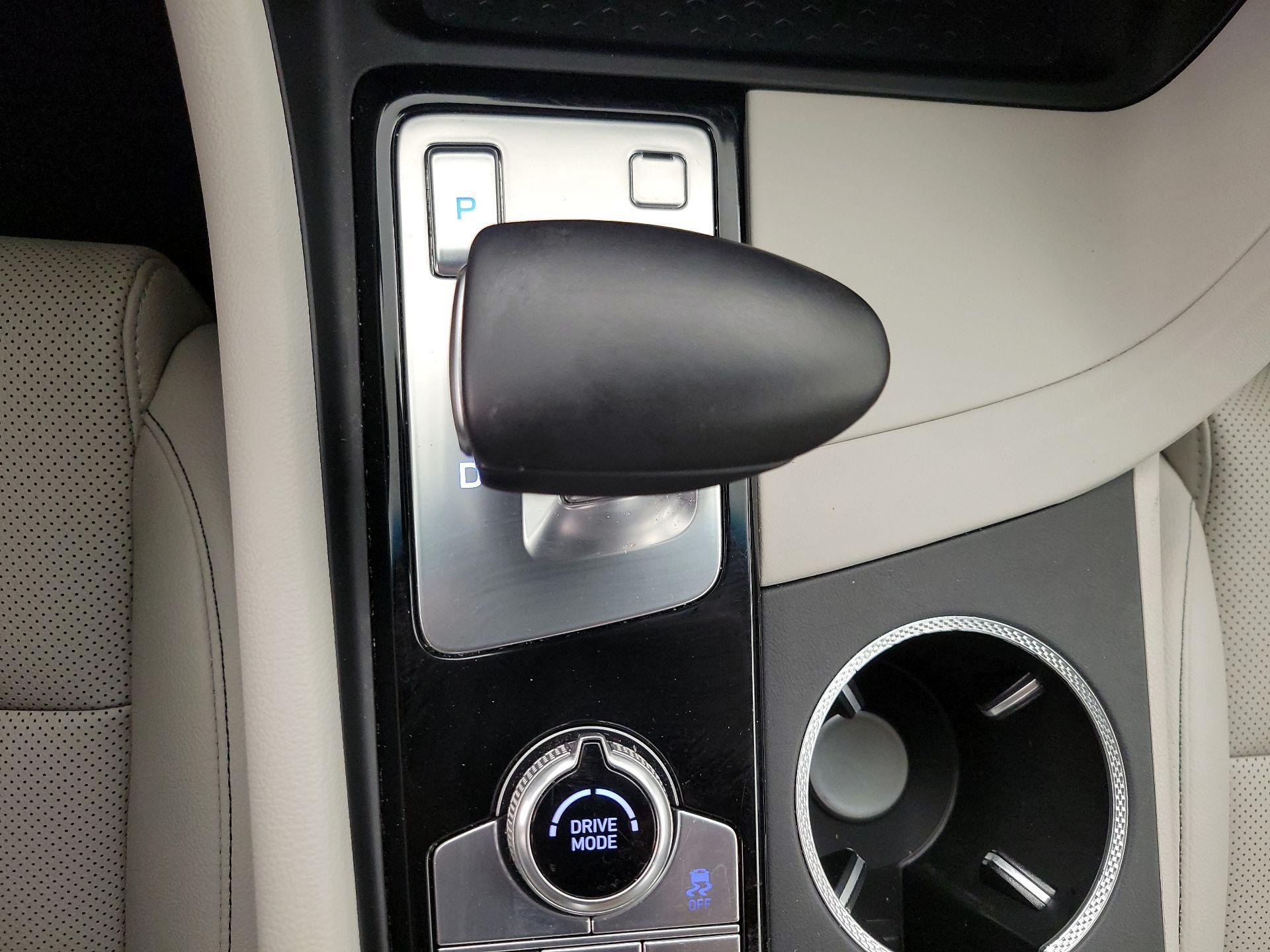 Thumbnail: 2025 Genesis G70 - 18