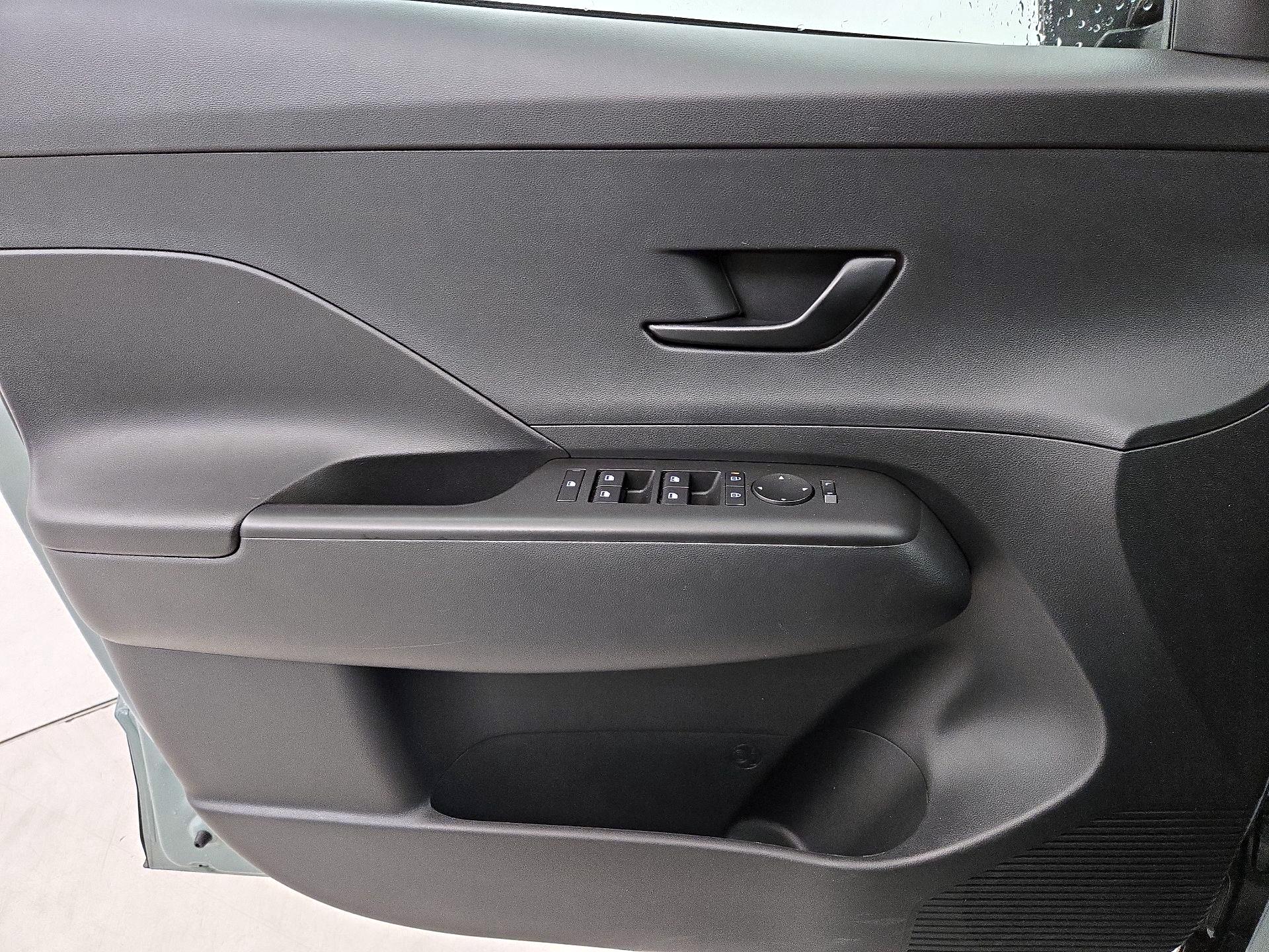 Thumbnail: 2025 Hyundai Kona - 12