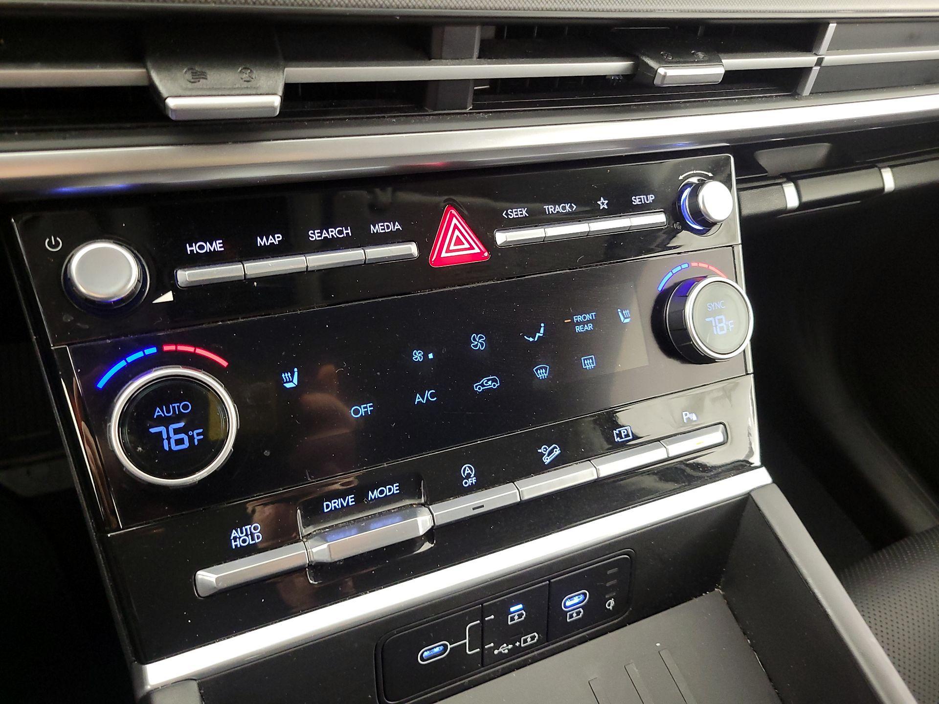 Thumbnail: 2025 Hyundai Santa Fe - 16