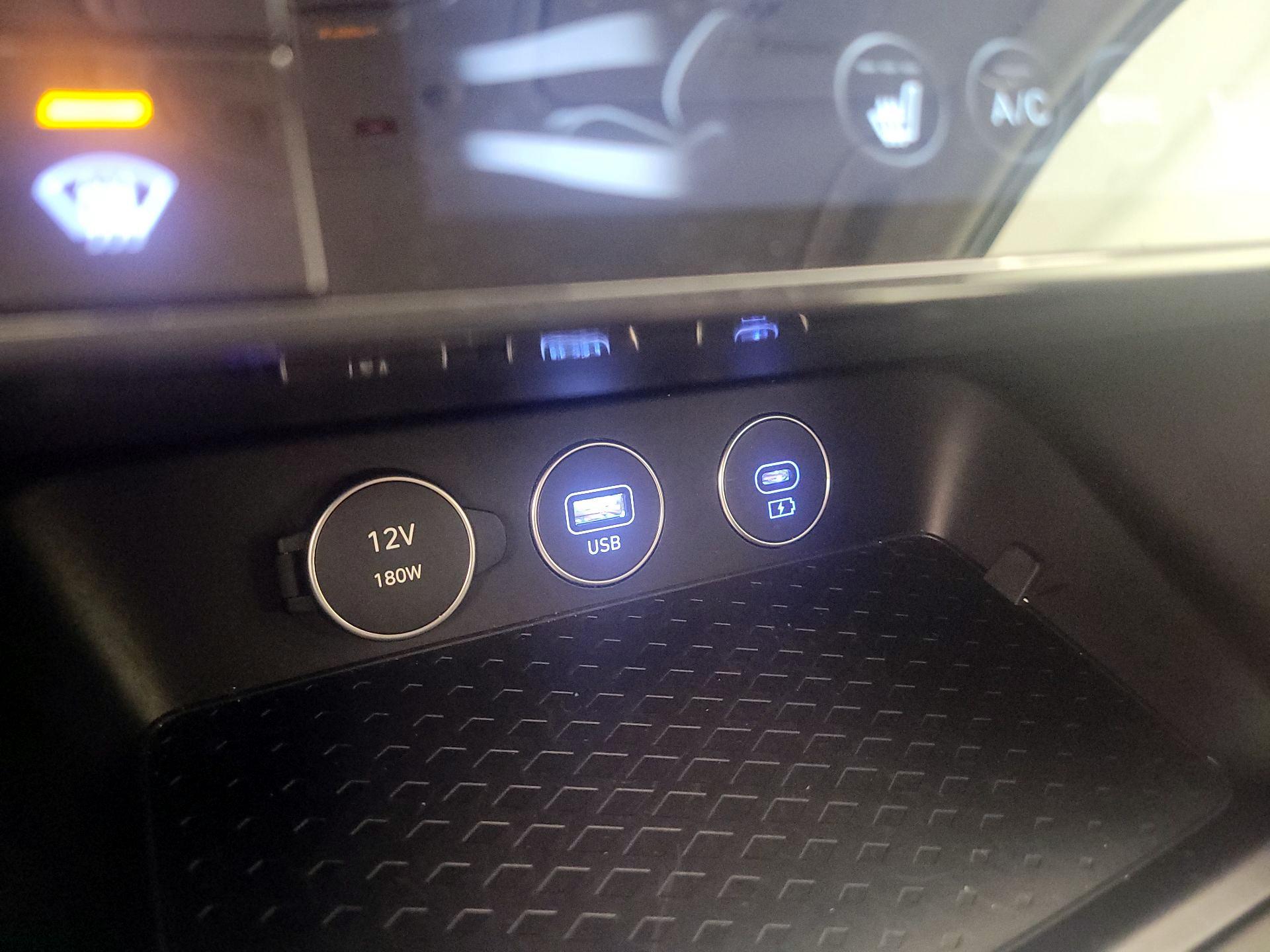 Thumbnail: 2025 Genesis G70 - 18