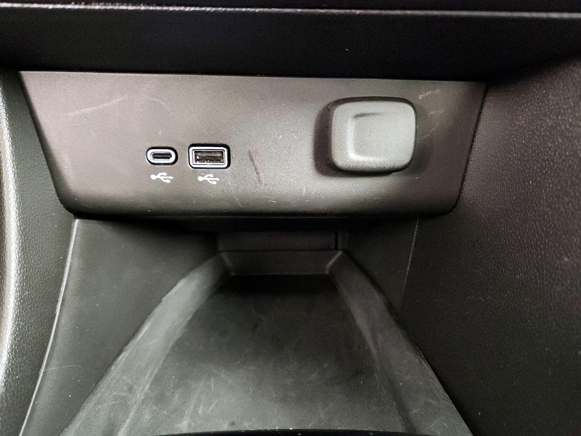 Thumbnail: 2025 Buick Encore GX - 18