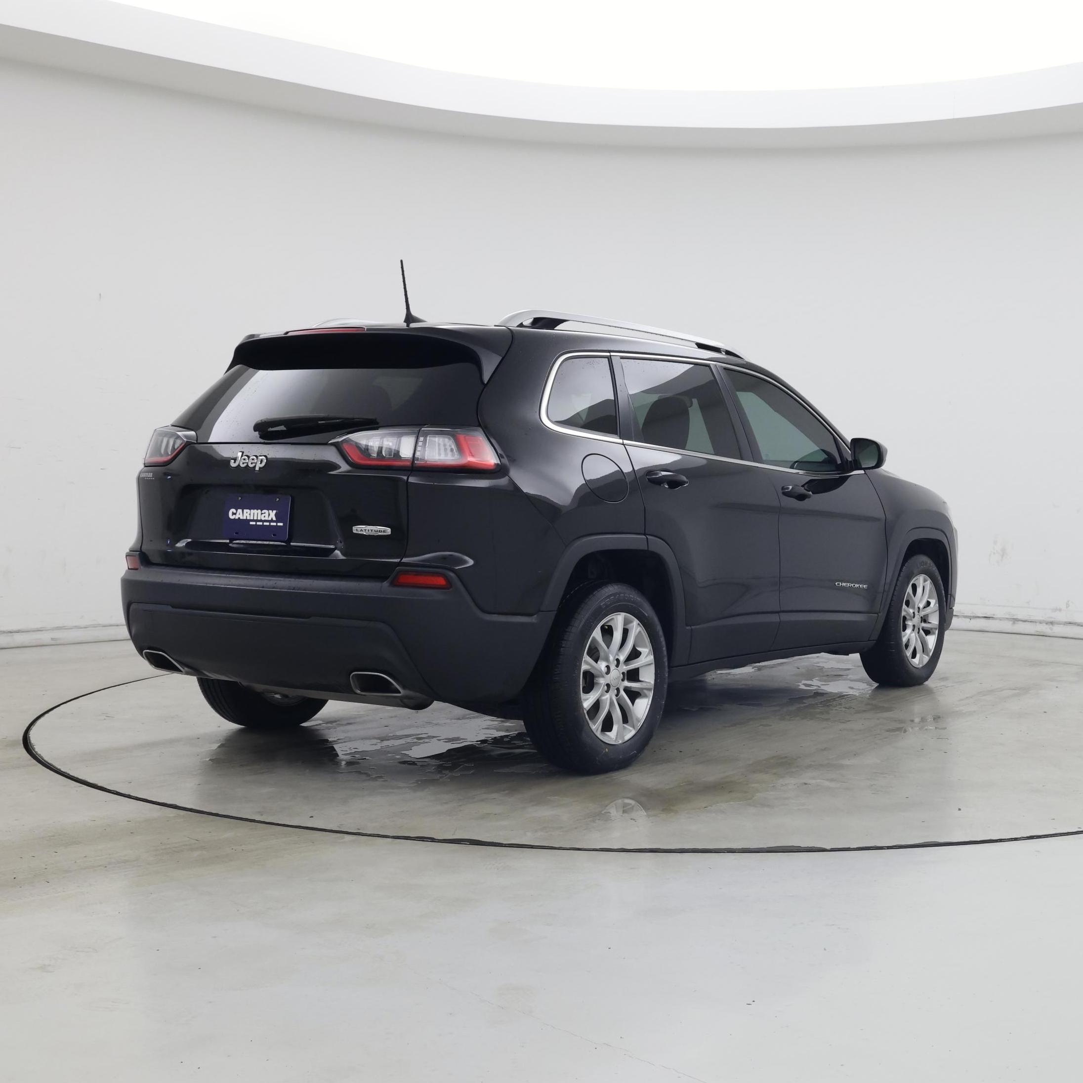 Thumbnail: 2019 Jeep Cherokee - 8