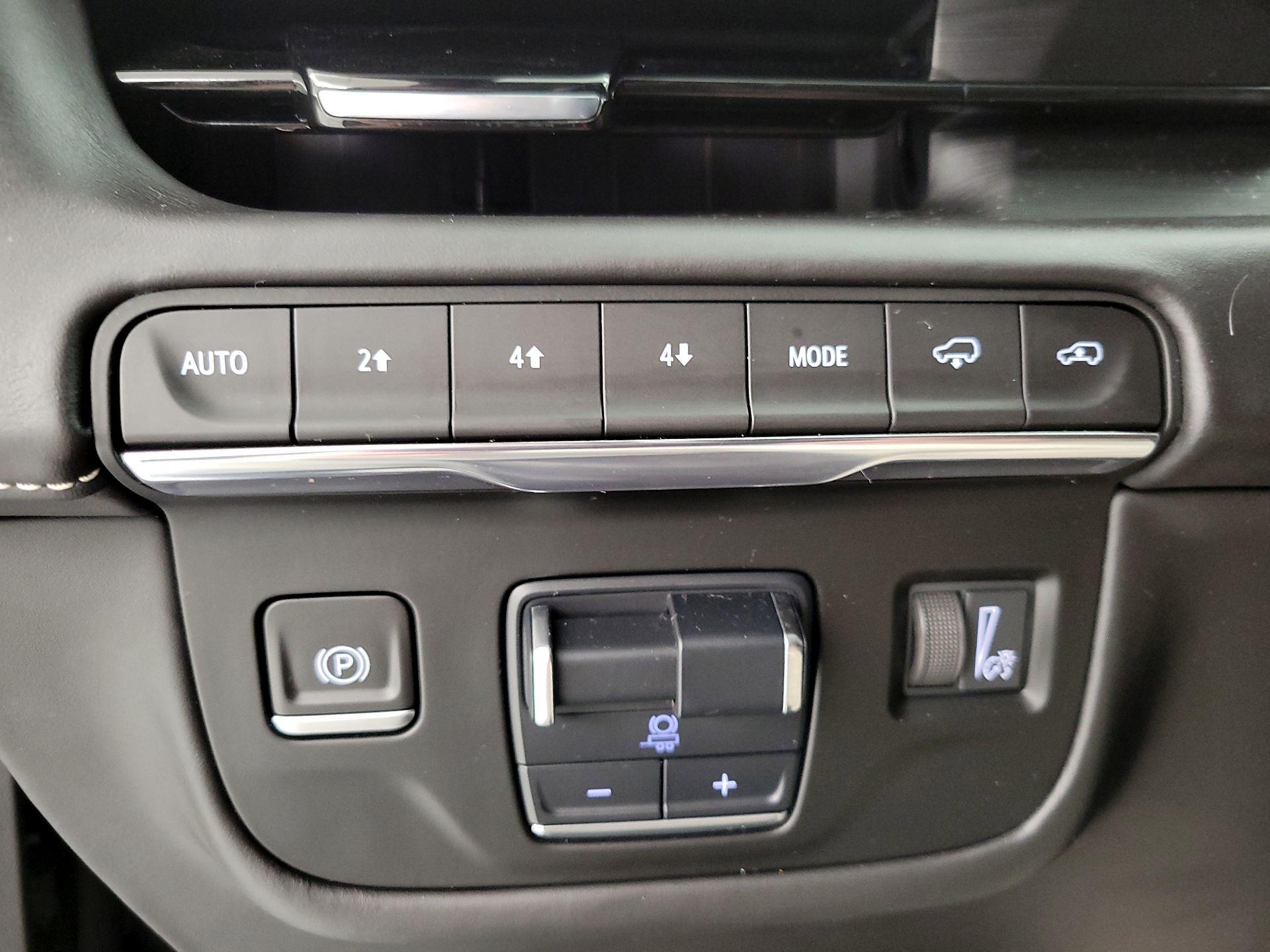 Thumbnail: 2021 Cadillac Escalade - 13