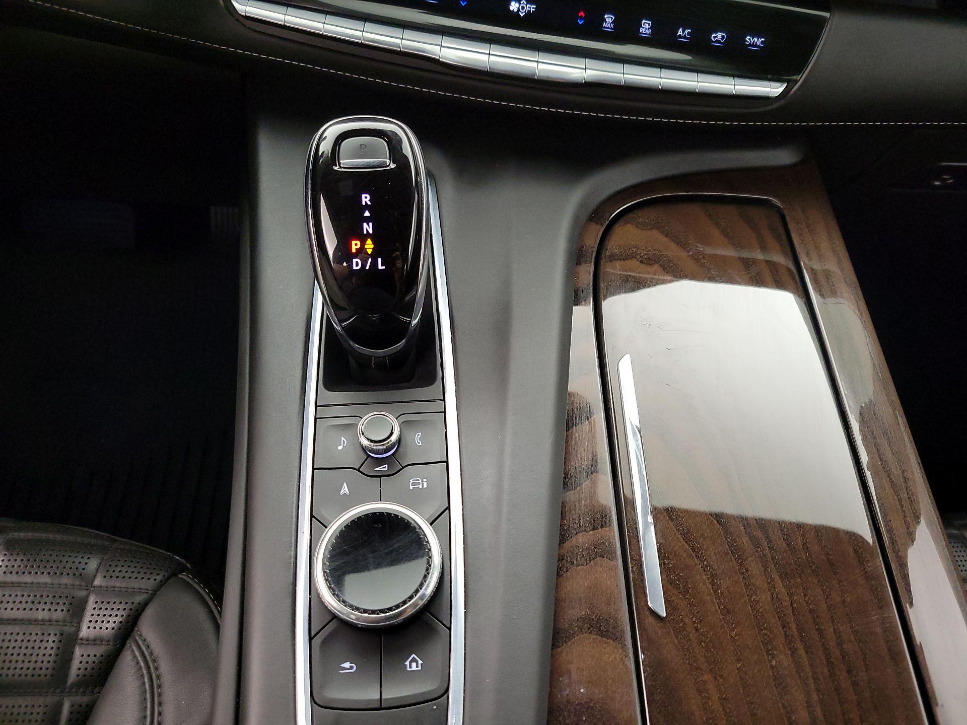 Thumbnail: 2021 Cadillac Escalade - 18