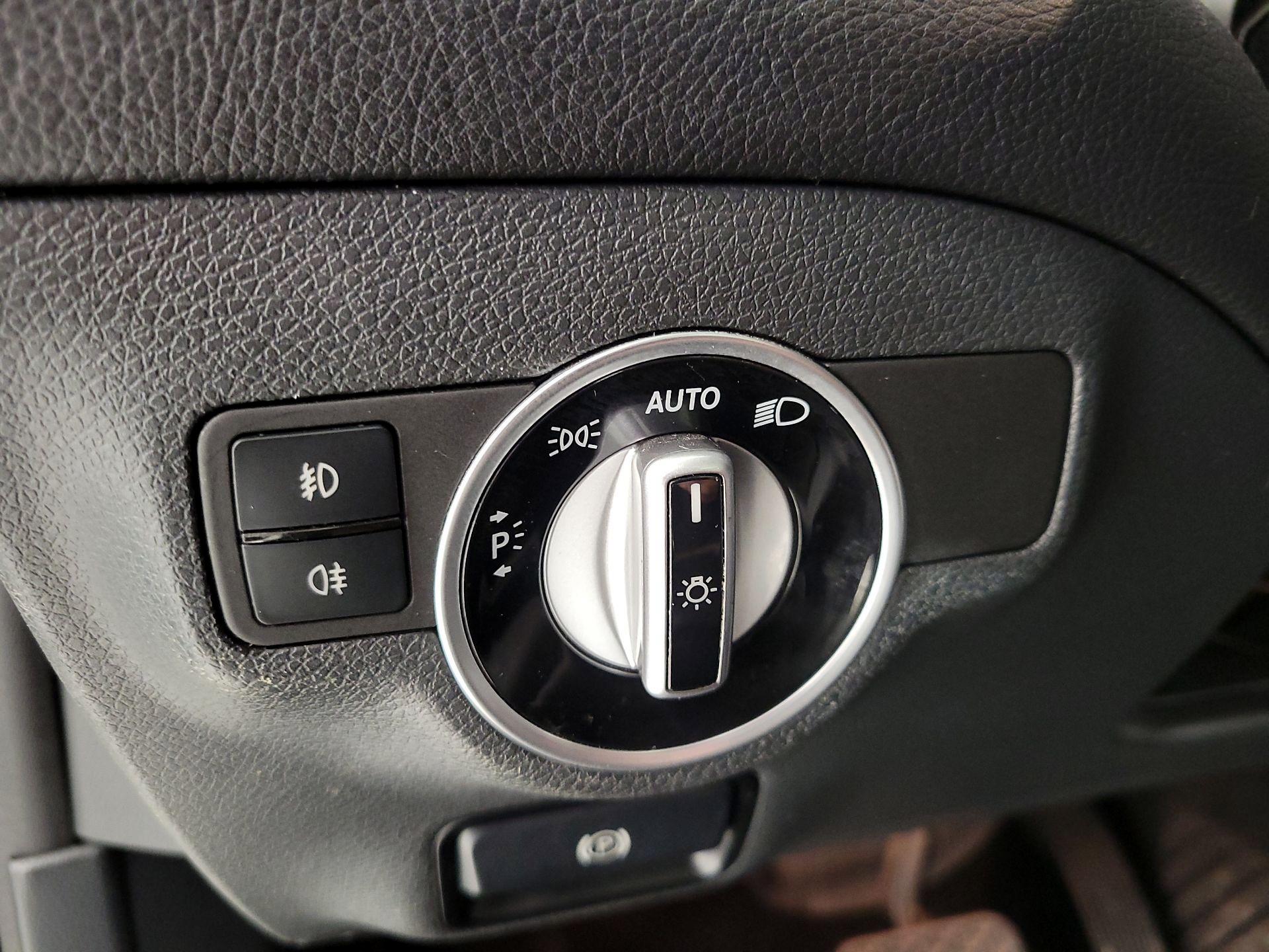 Thumbnail: 2016 Mercedes-Benz GLA - 13