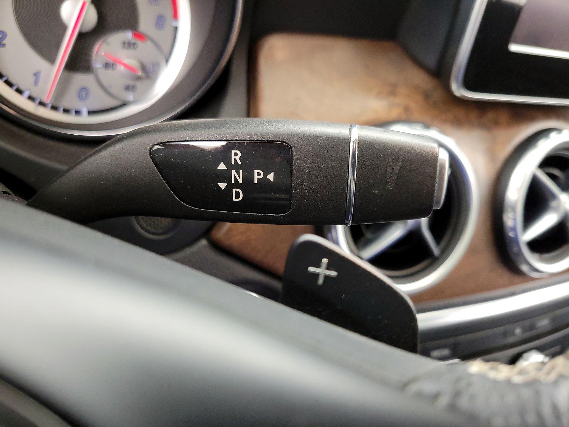 Thumbnail: 2016 Mercedes-Benz GLA - 17