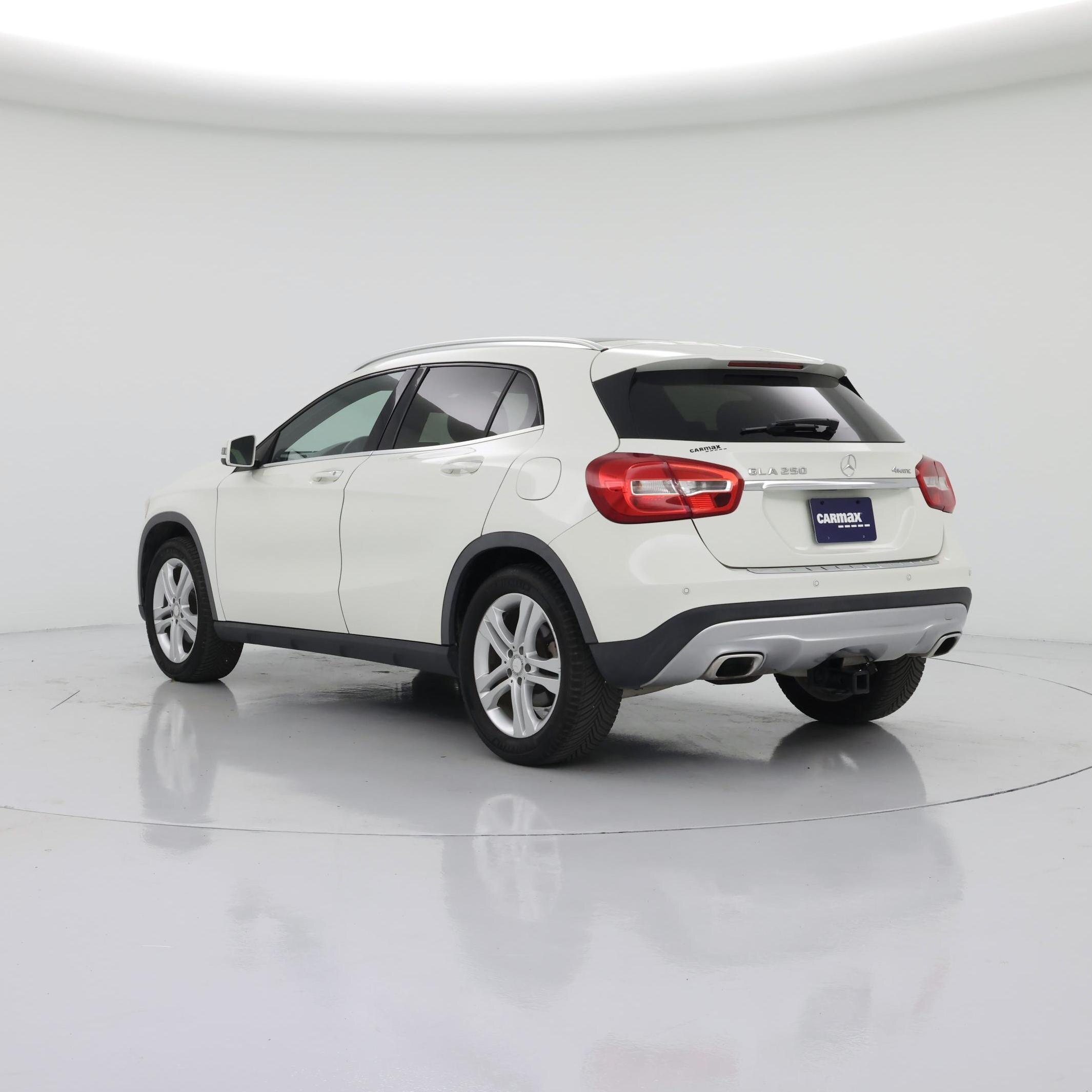 Thumbnail: 2016 Mercedes-Benz GLA - 2