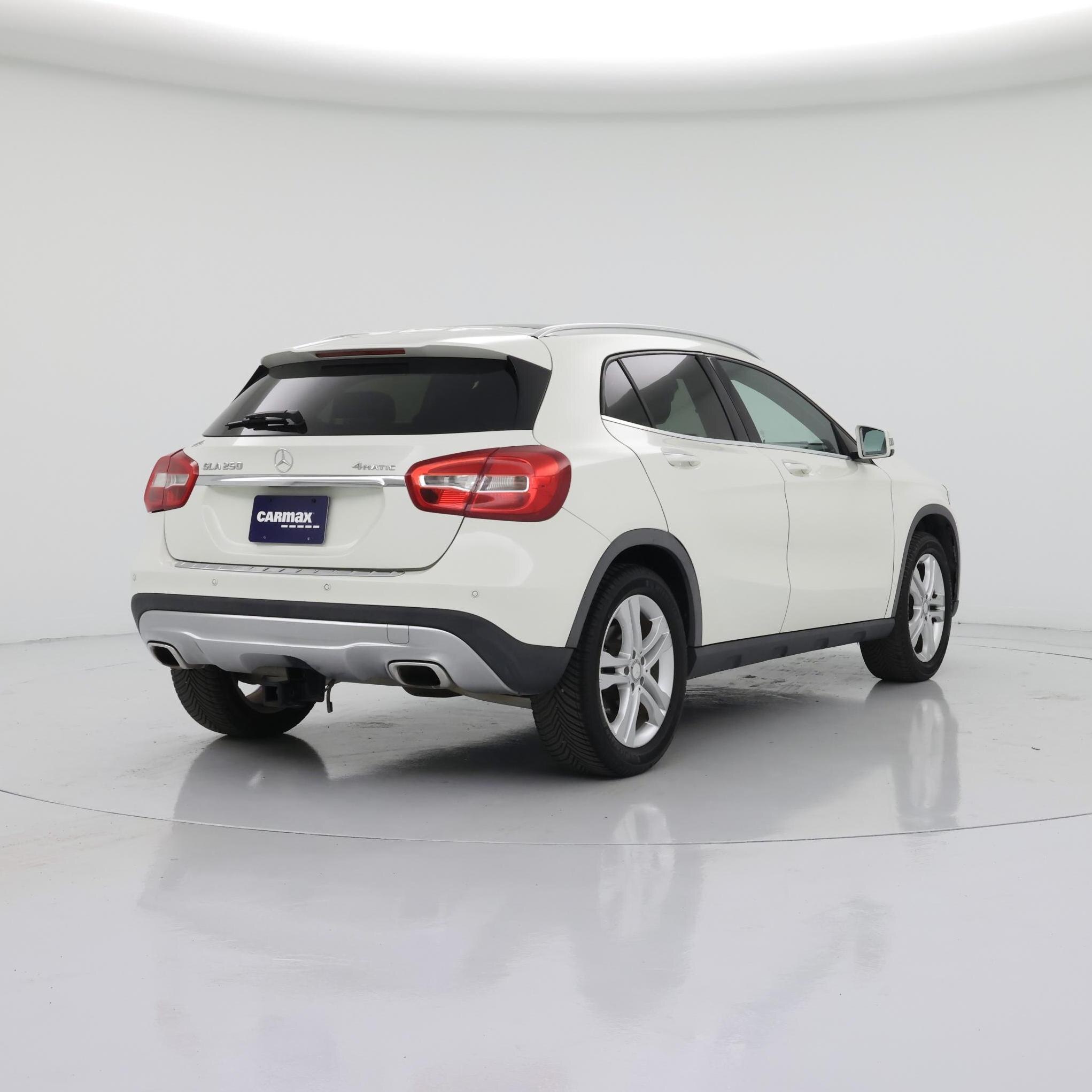 Thumbnail: 2016 Mercedes-Benz GLA - 8