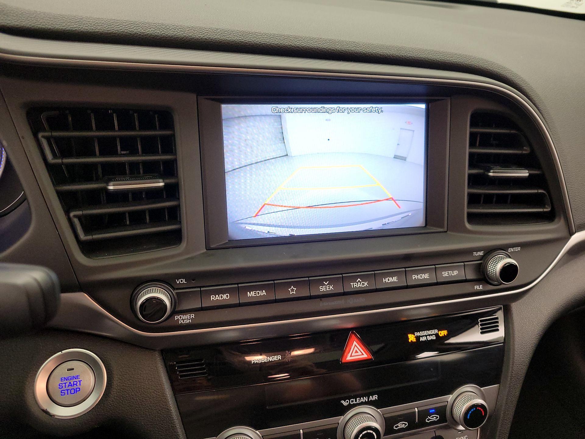 Thumbnail: 2019 Hyundai Elantra - 14