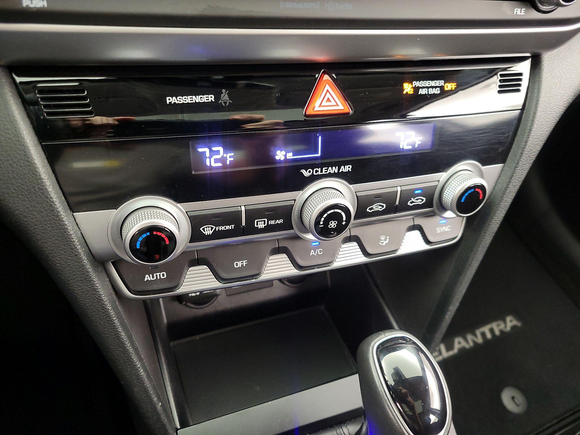 Thumbnail: 2019 Hyundai Elantra - 16