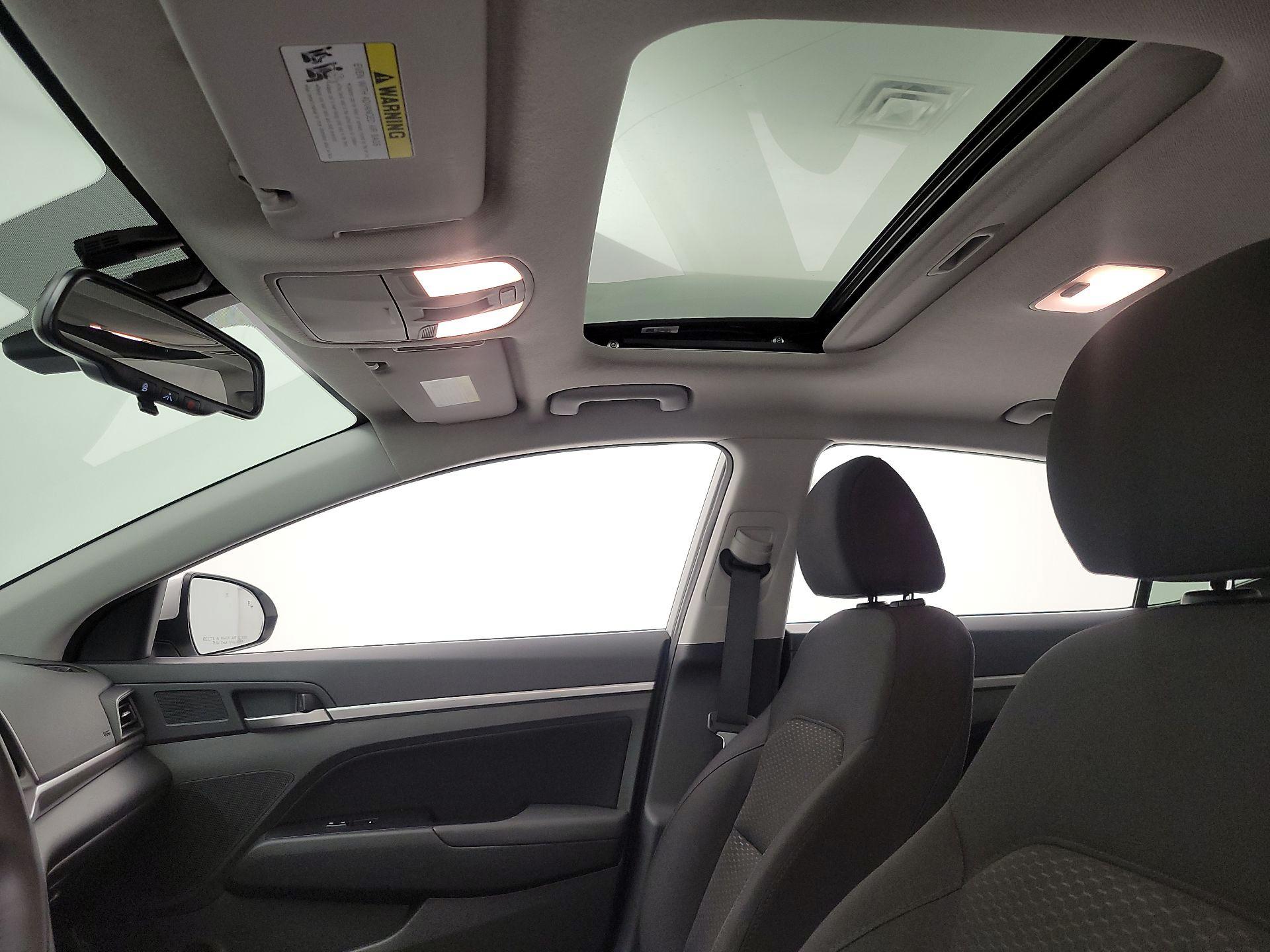 Thumbnail: 2019 Hyundai Elantra - 19