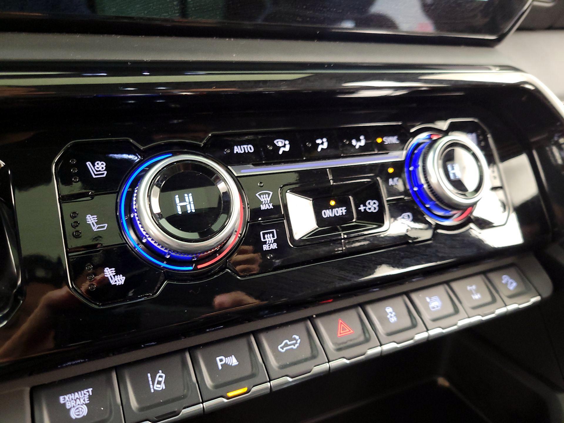 Thumbnail: 2025 GMC Sierra 2500 - 17