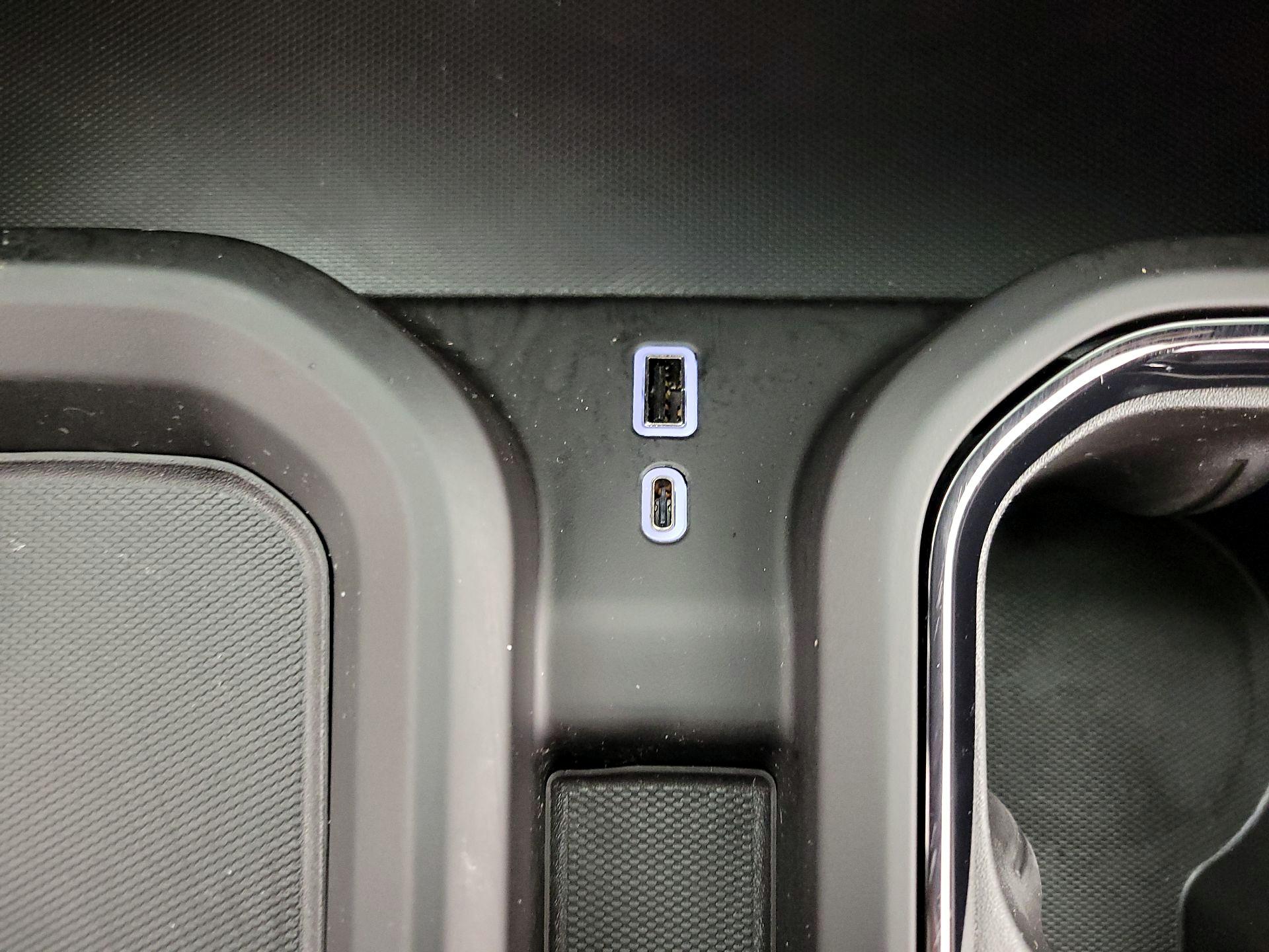 Thumbnail: 2025 GMC Sierra 2500 - 19