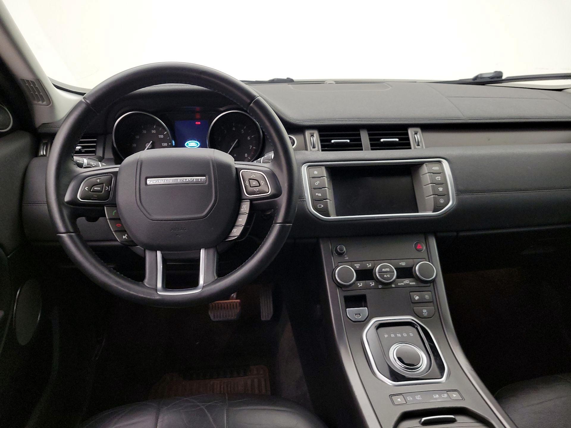 Thumbnail: 2019 Land Rover Range Rover Evoque - 10