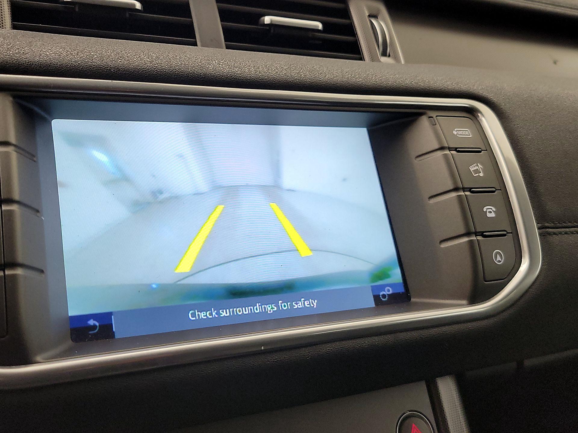 Thumbnail: 2019 Land Rover Range Rover Evoque - 15