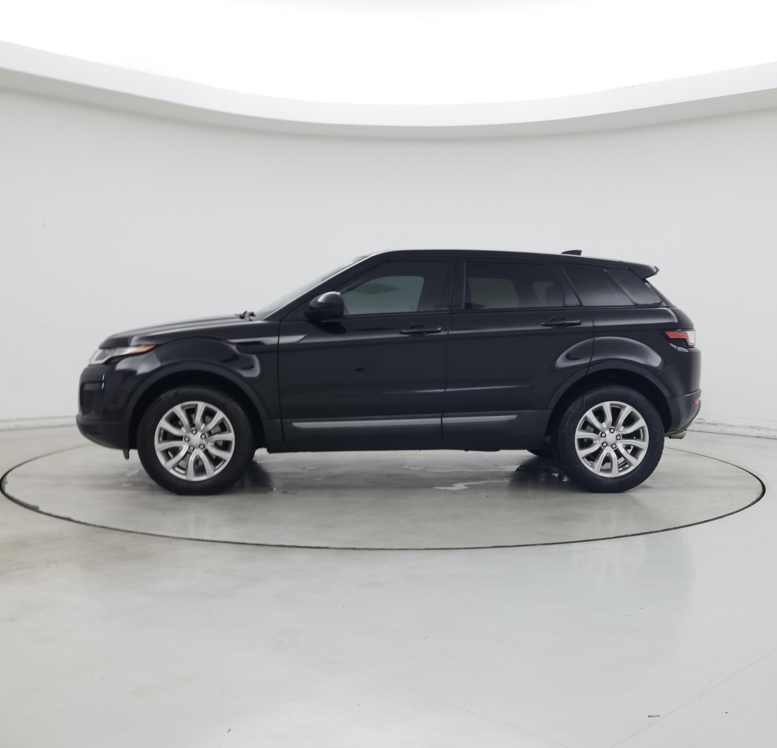 Thumbnail: 2019 Land Rover Range Rover Evoque - 3