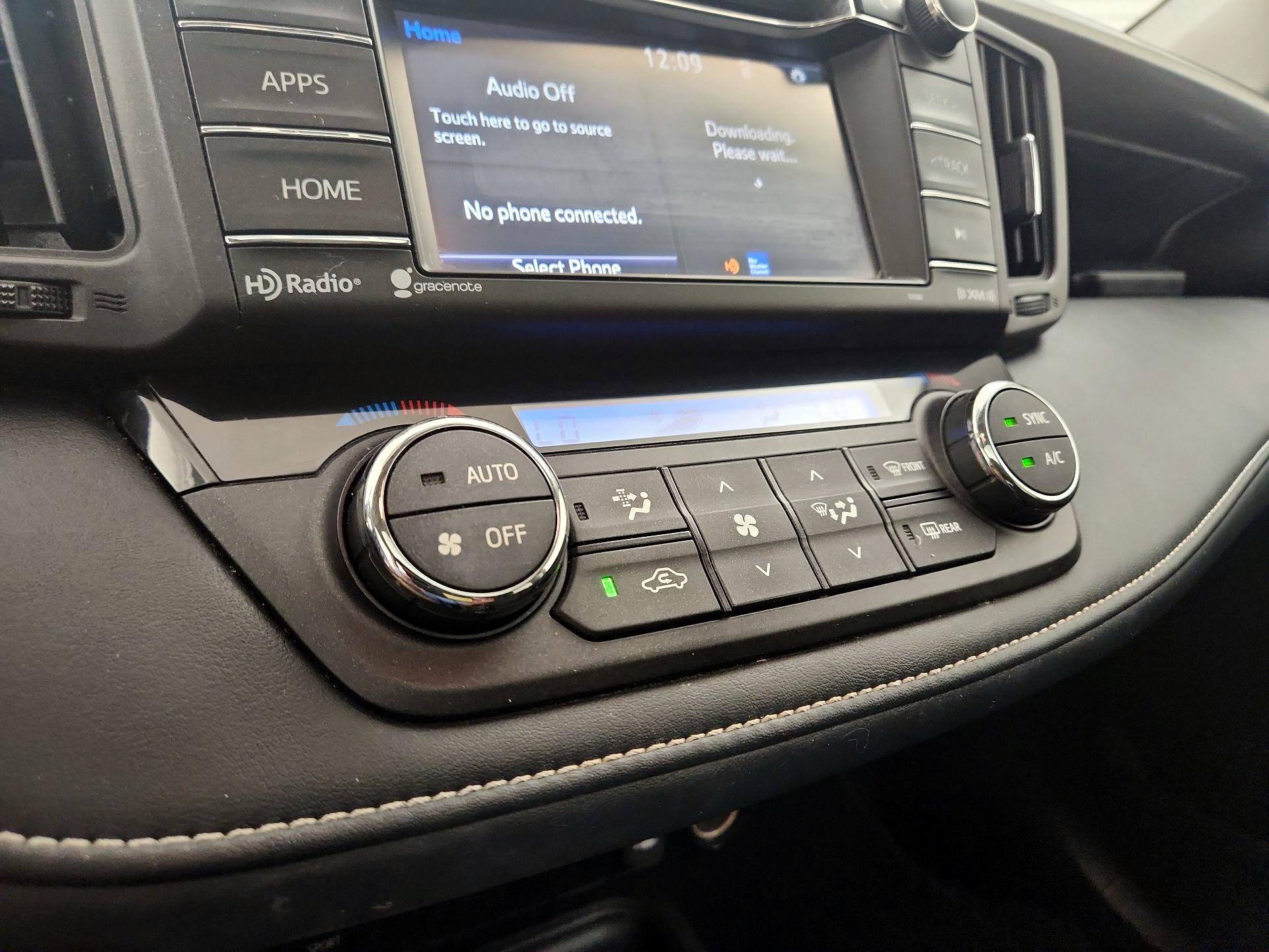 Thumbnail: 2016 Toyota RAV4 - 16