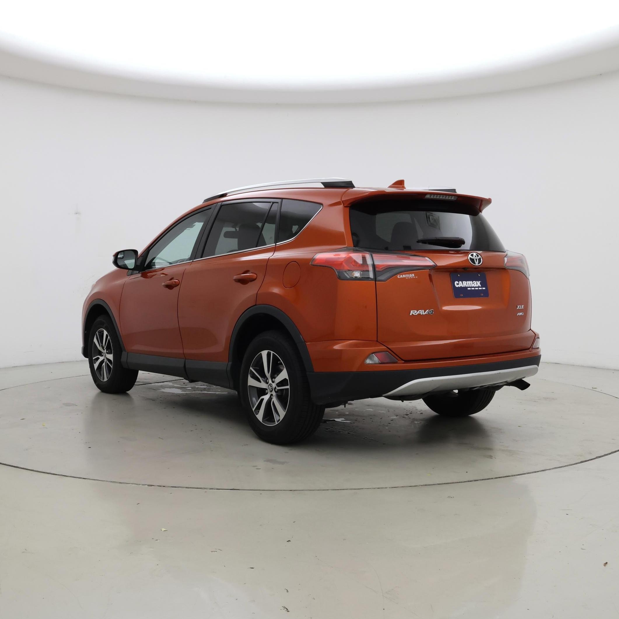 Thumbnail: 2016 Toyota RAV4 - 2
