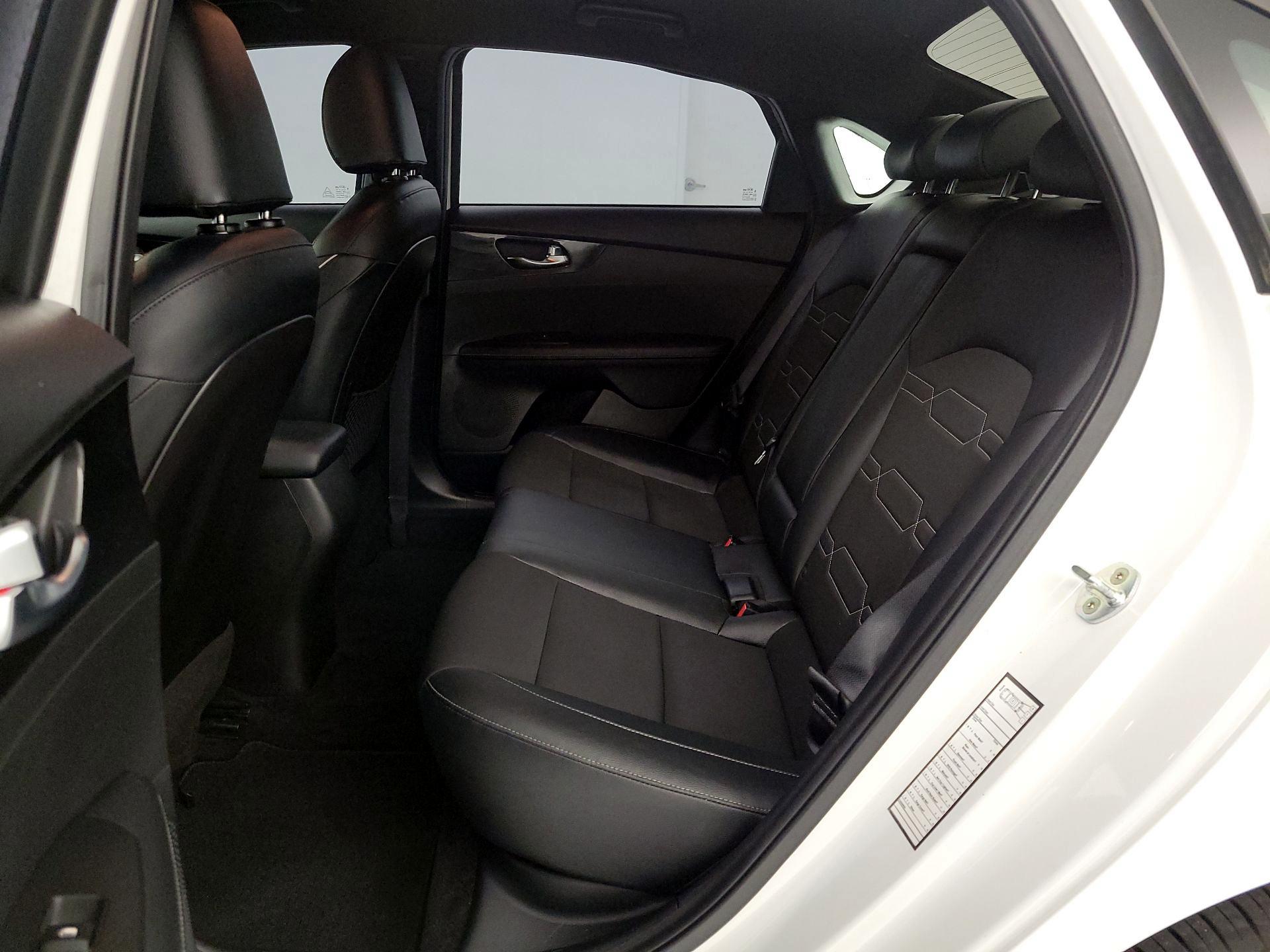 Thumbnail: 2021 Kia Forte - 19