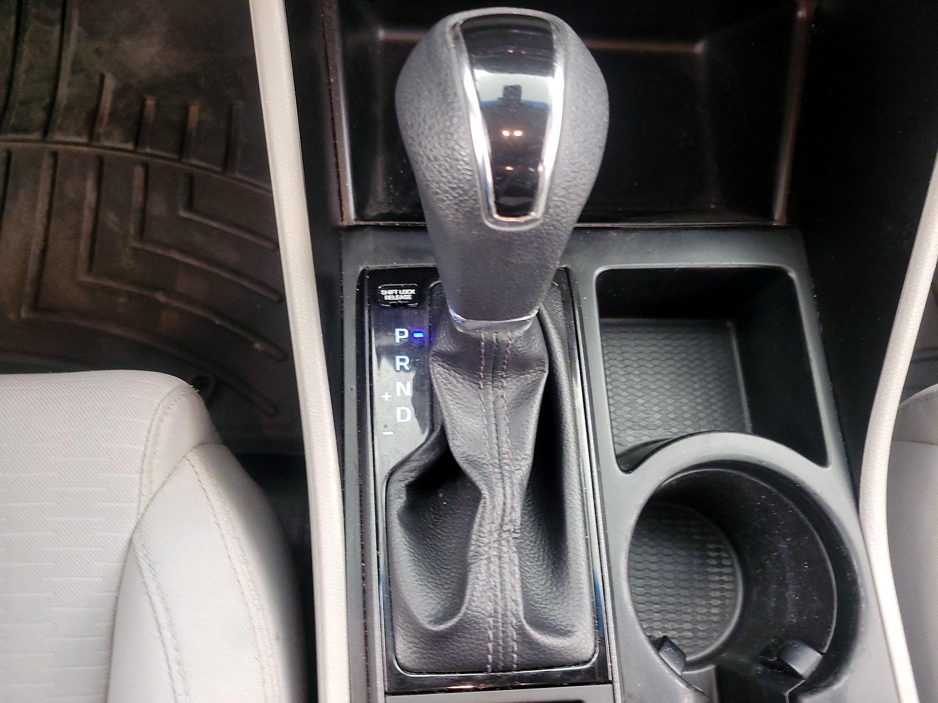 Thumbnail: 2019 Hyundai Tucson - 17