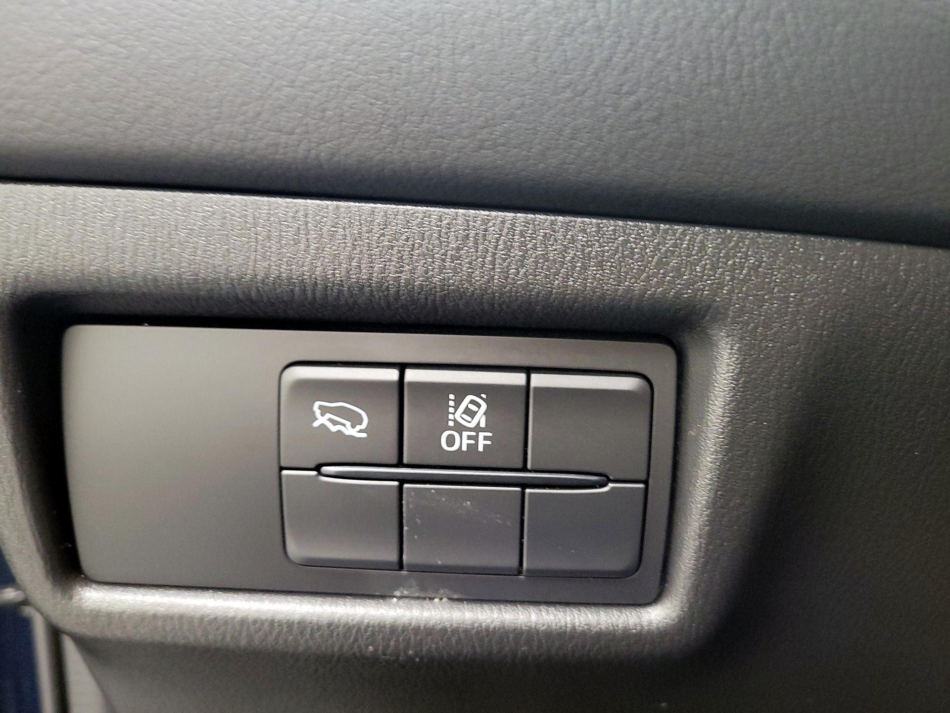 Thumbnail: 2025 Mazda CX-5 - 13