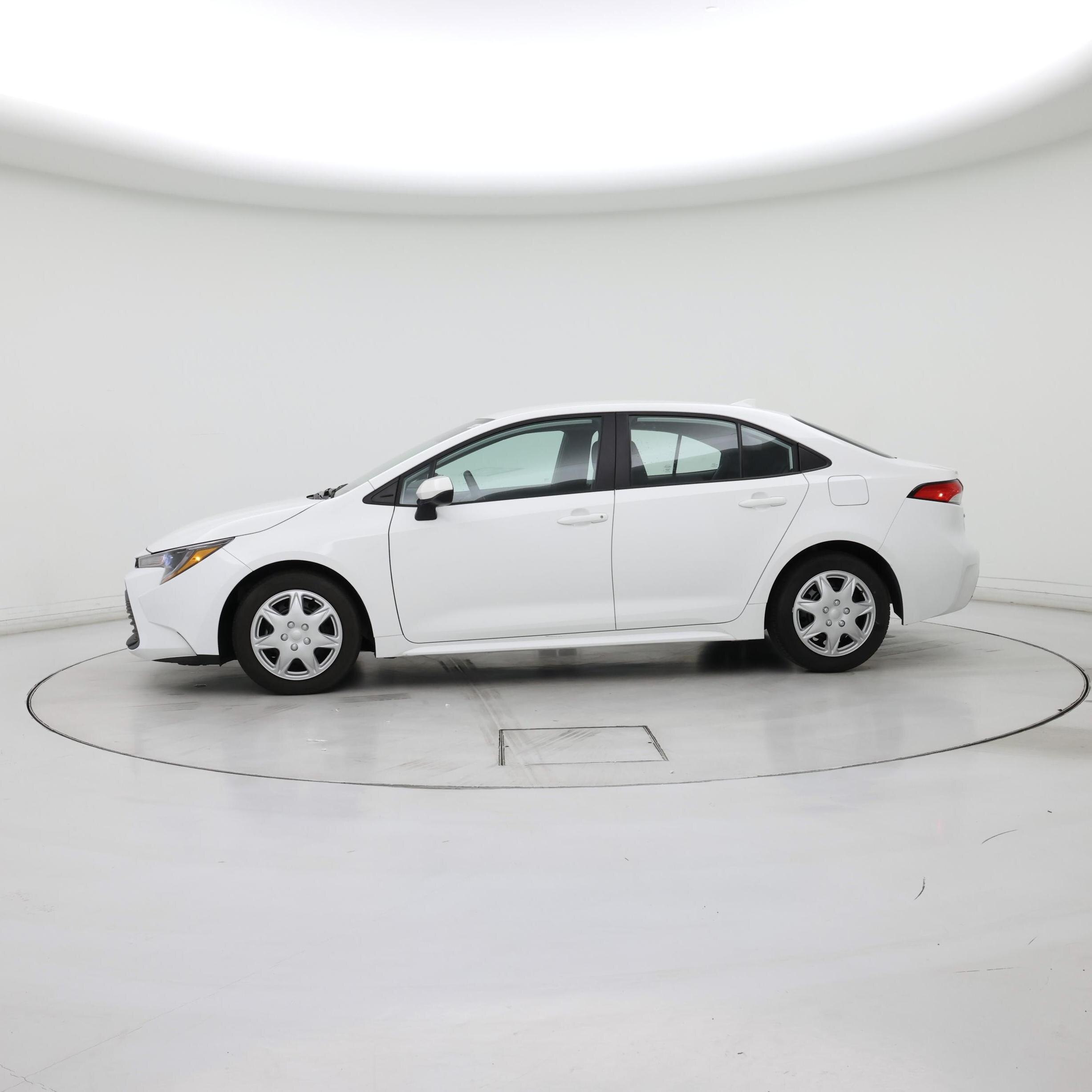 Thumbnail: 2024 Toyota Corolla - 3