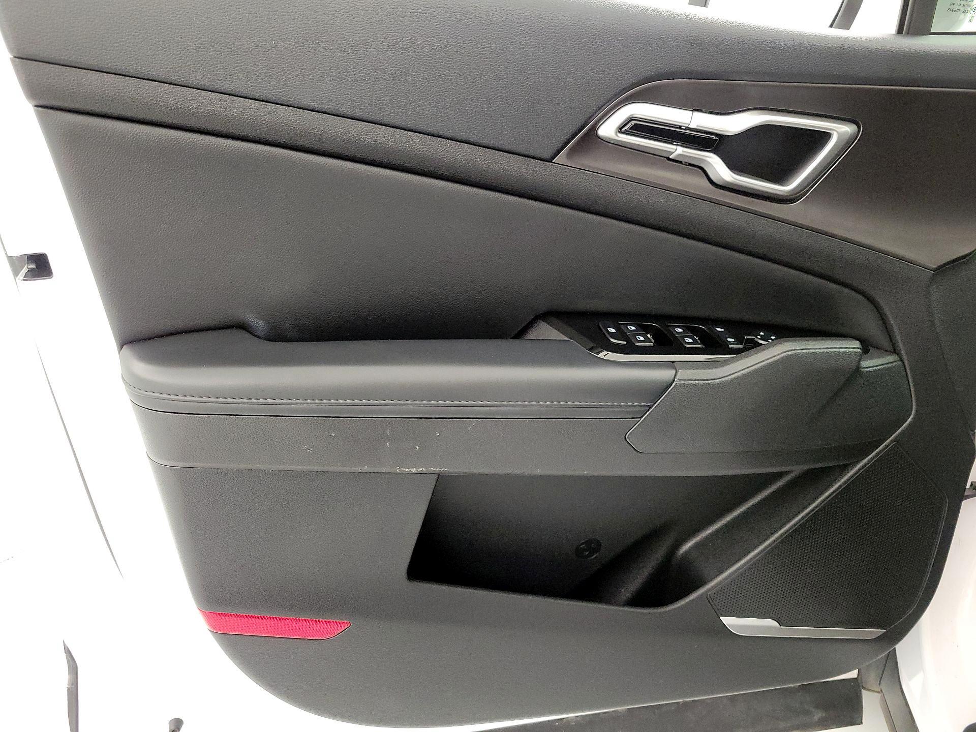 Thumbnail: 2023 Kia Sportage - 12