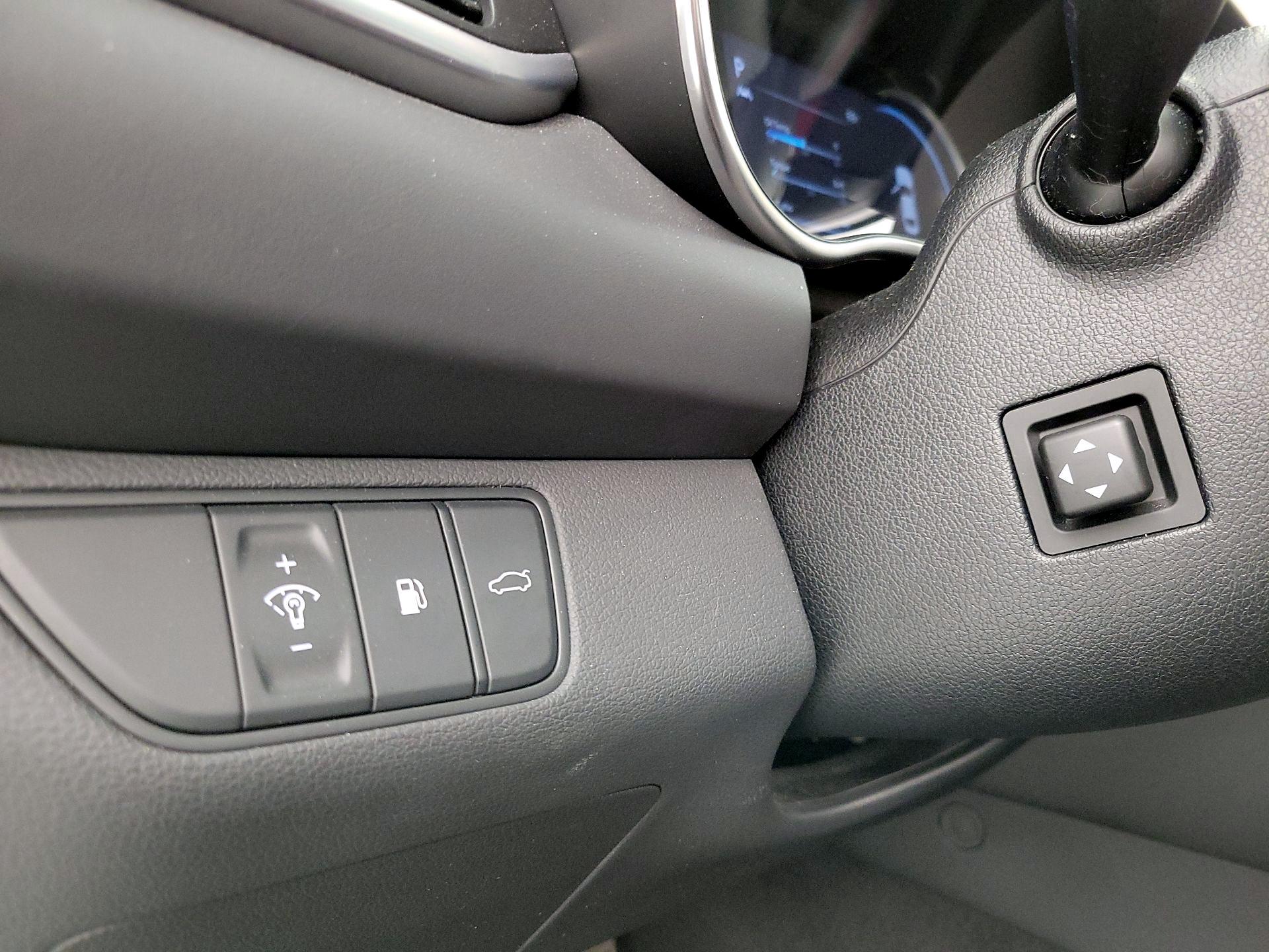 Thumbnail: 2022 Genesis G70 - 13