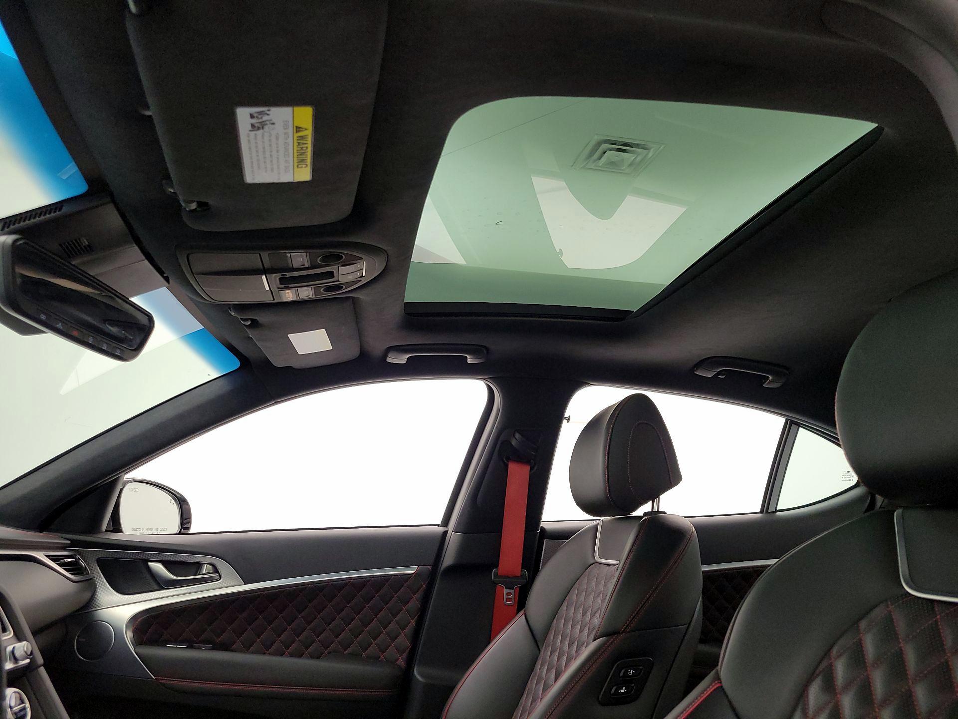 Thumbnail: 2022 Genesis G70 - 20