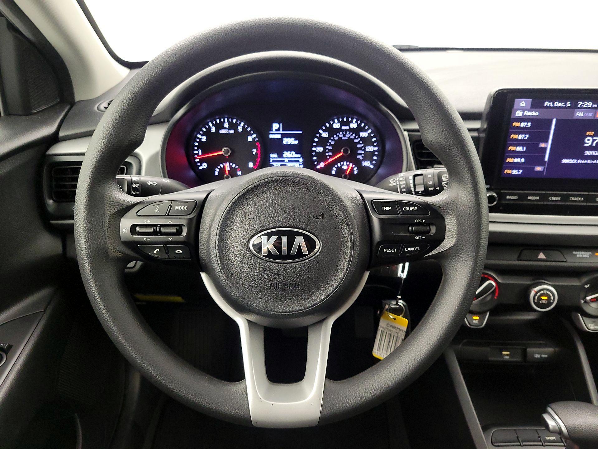 Thumbnail: 2021 Kia Rio5 - 10